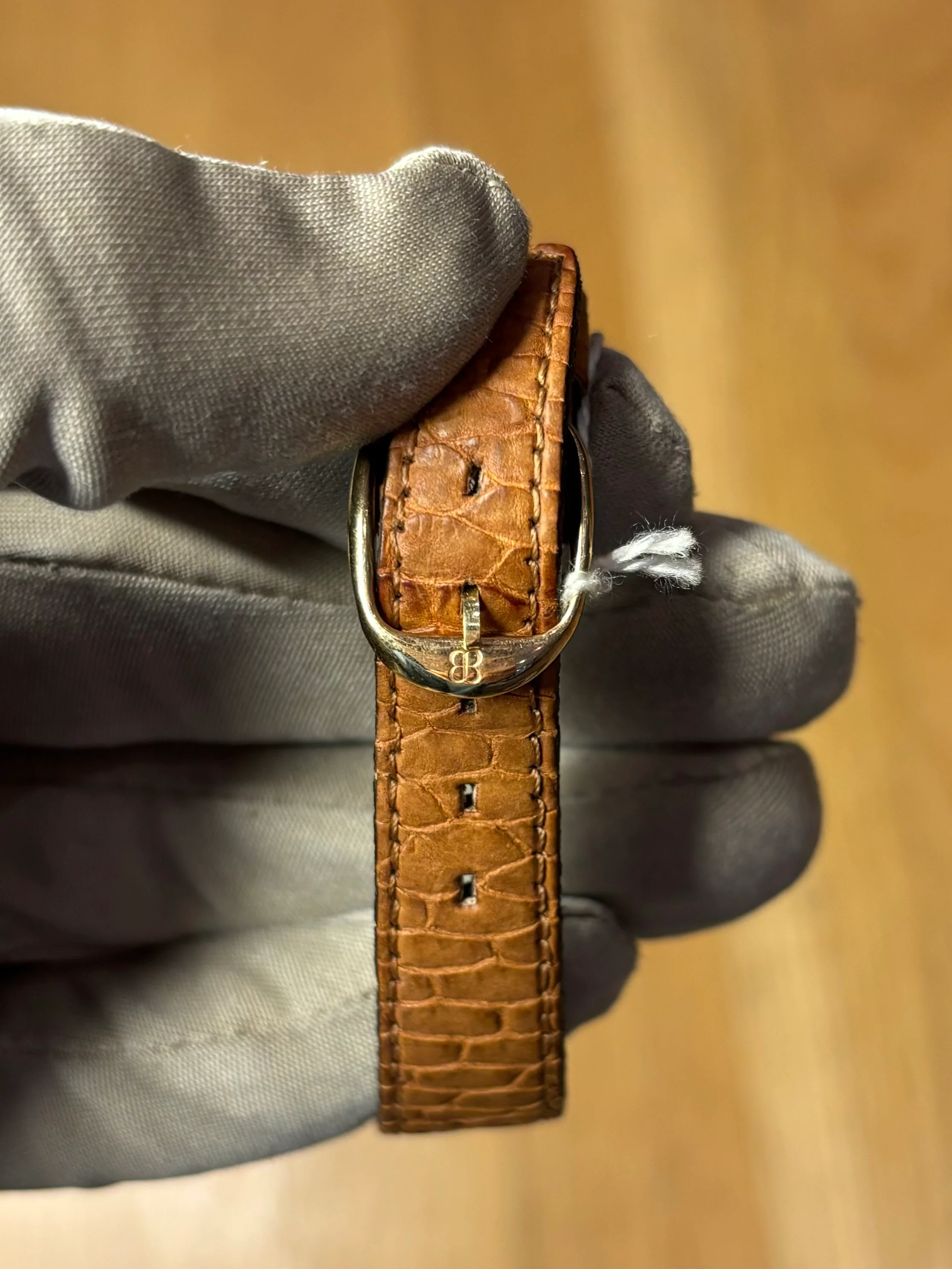 Balenciaga Gold Plated Champagne Dial Brown Leather Strap - Image 6