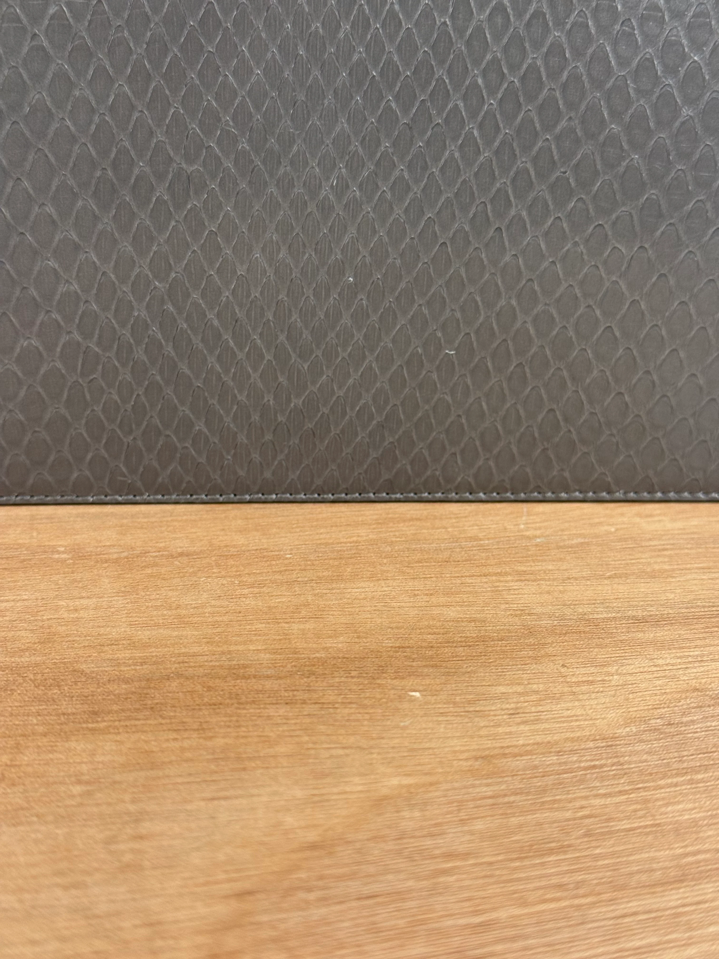 Gucci Zumi Grey Python Leather Small Shoulder Bag - Image 17