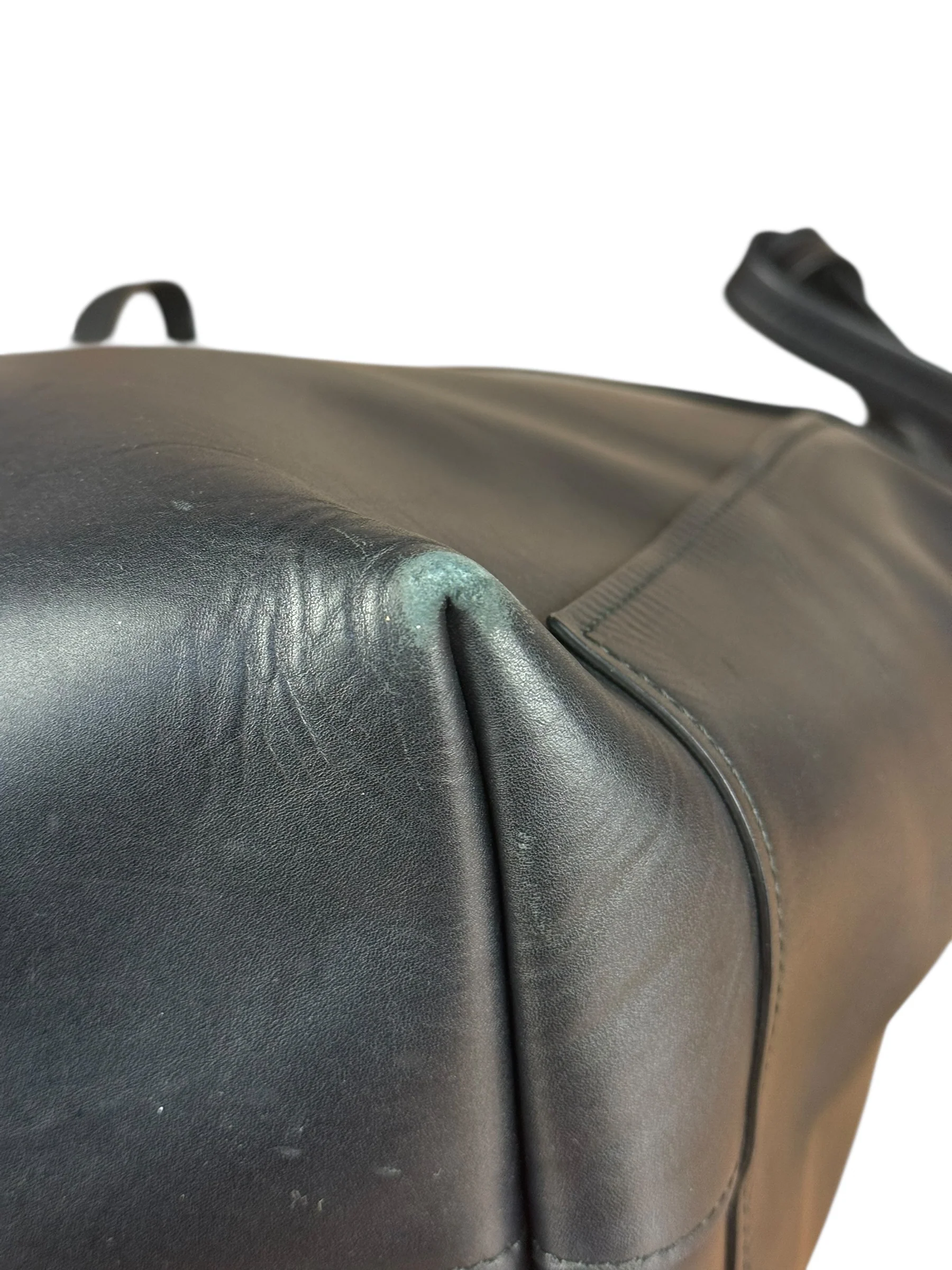 Balenciaga Black Leather Kendall Bucket Bag - Image 17