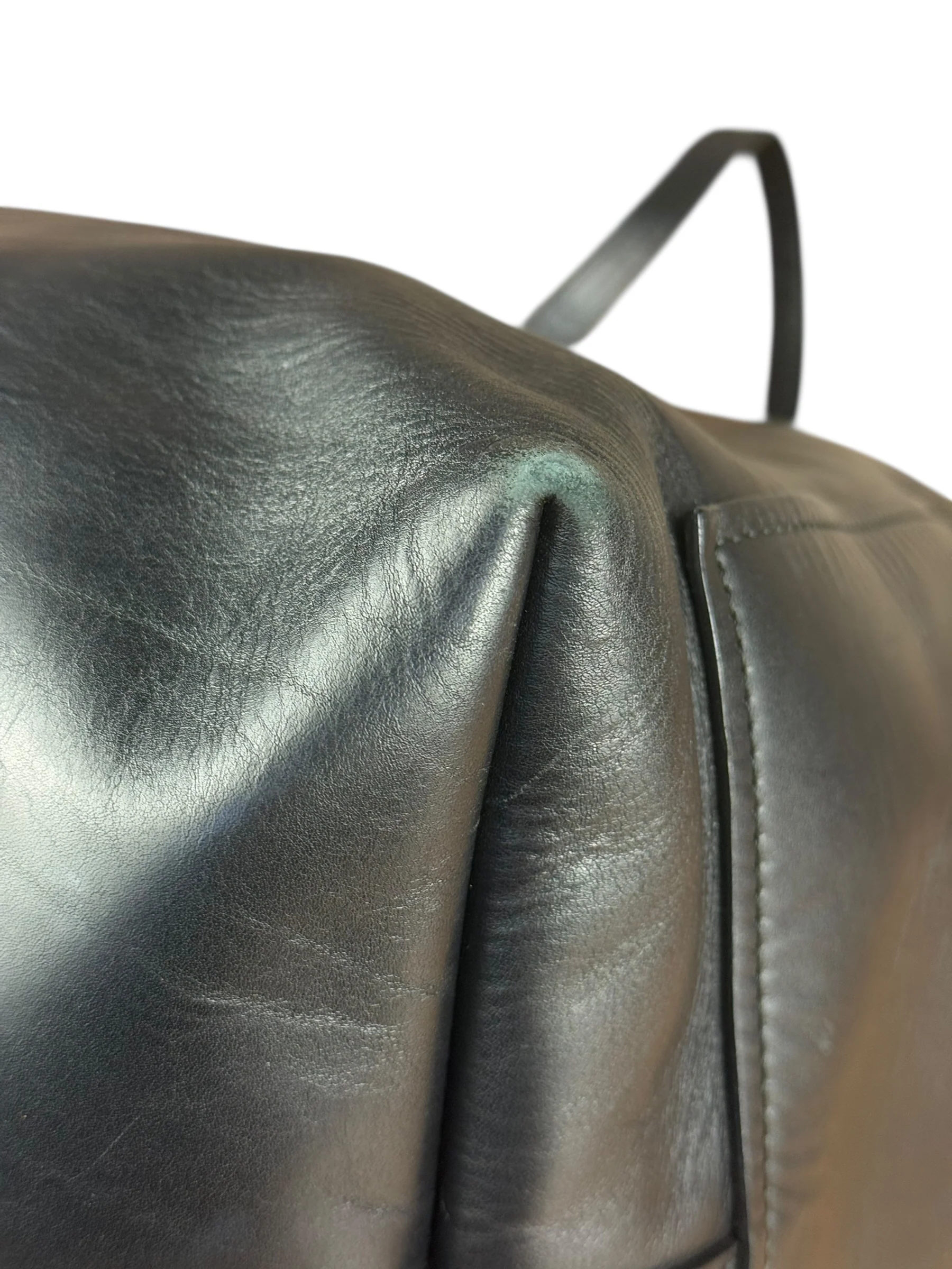 Balenciaga Black Leather Kendall Bucket Bag - Image 19