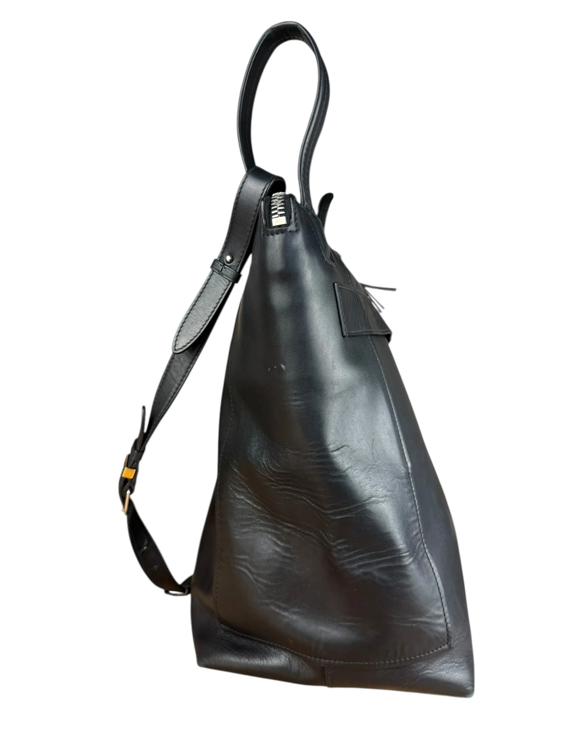 Balenciaga Black Leather Kendall Bucket Bag - Image 6