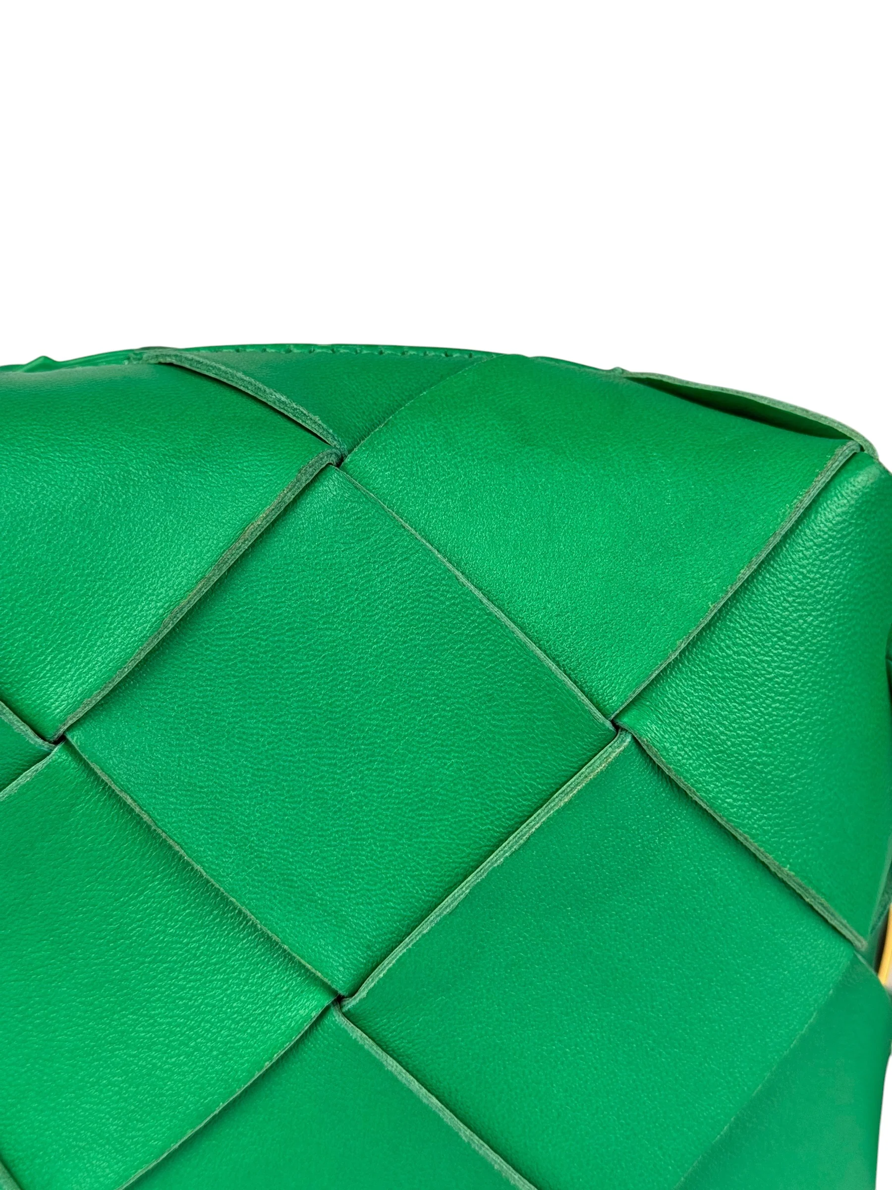 Bottega Veneta Small Green Intrecciato Cassette Camera Bag - Image 8