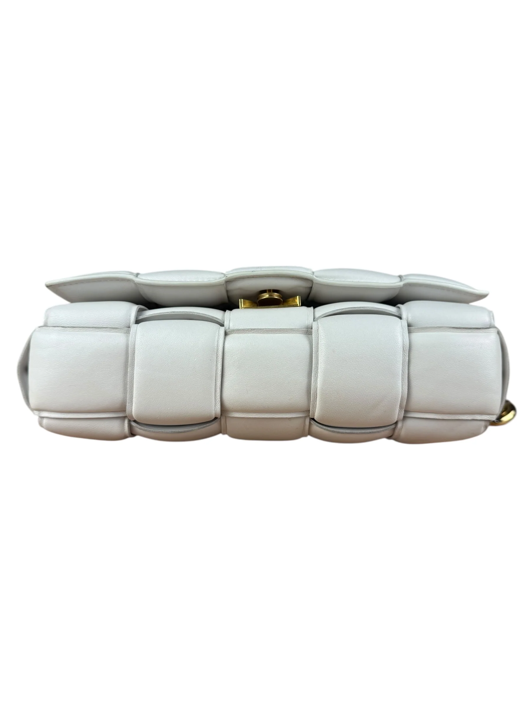 Bottega Veneta White Leather Padded Cassette Chain Bag - Image 5