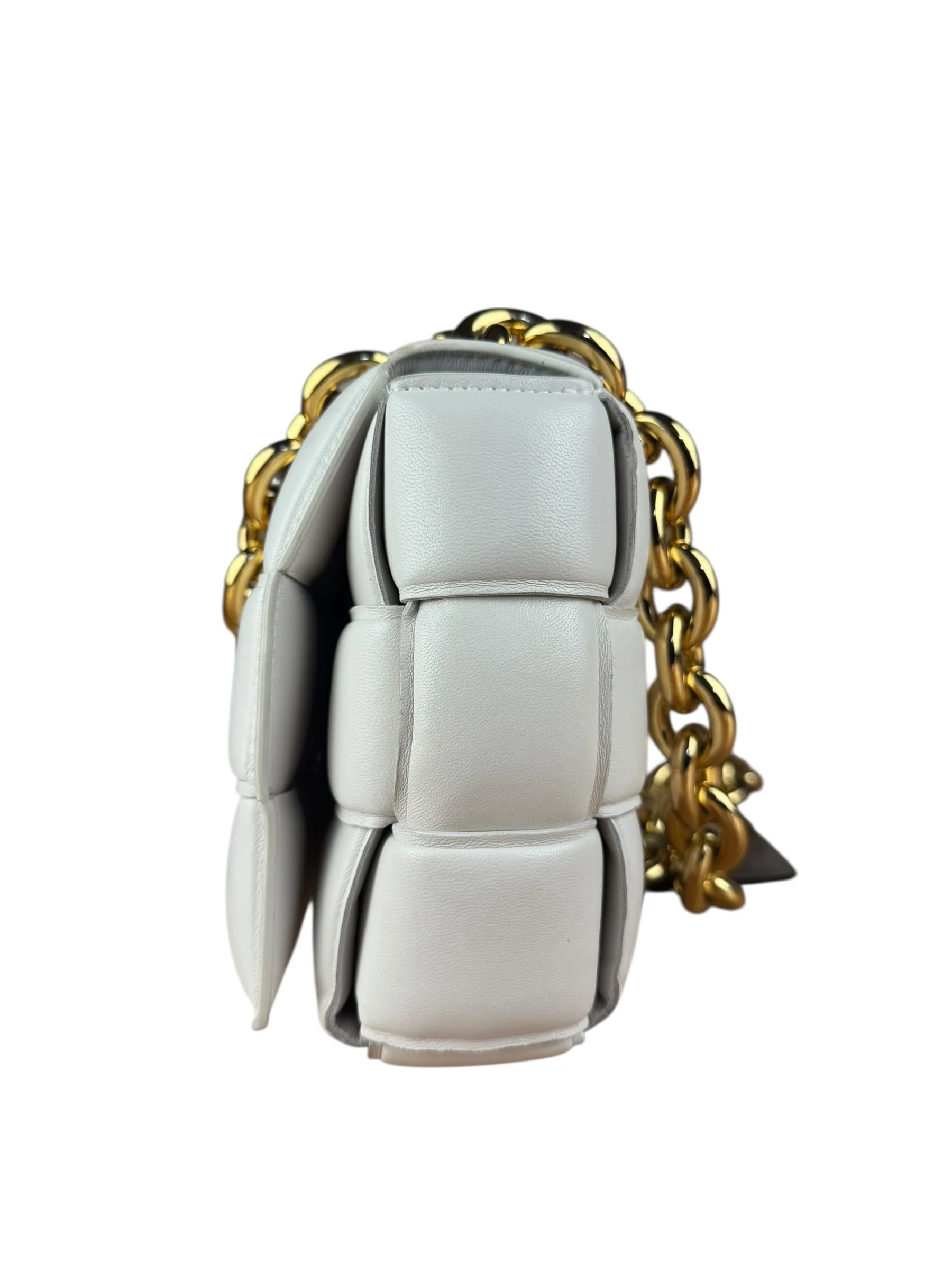 Bottega Veneta White Leather Padded Cassette Chain Bag - Image 6