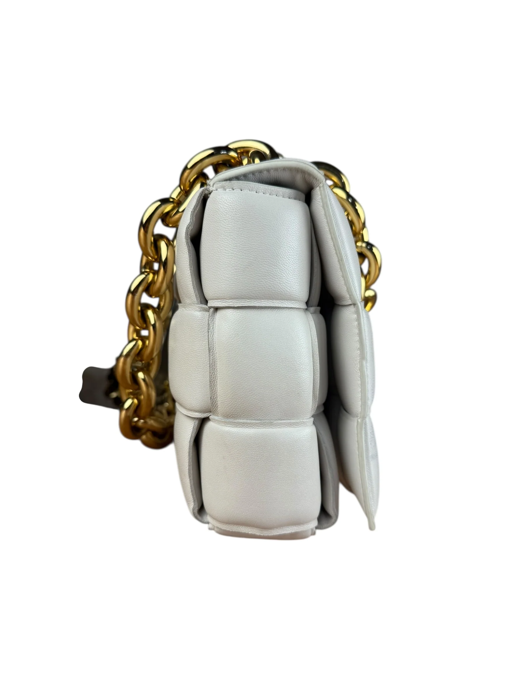 Bottega Veneta White Leather Padded Cassette Chain Bag - Image 8