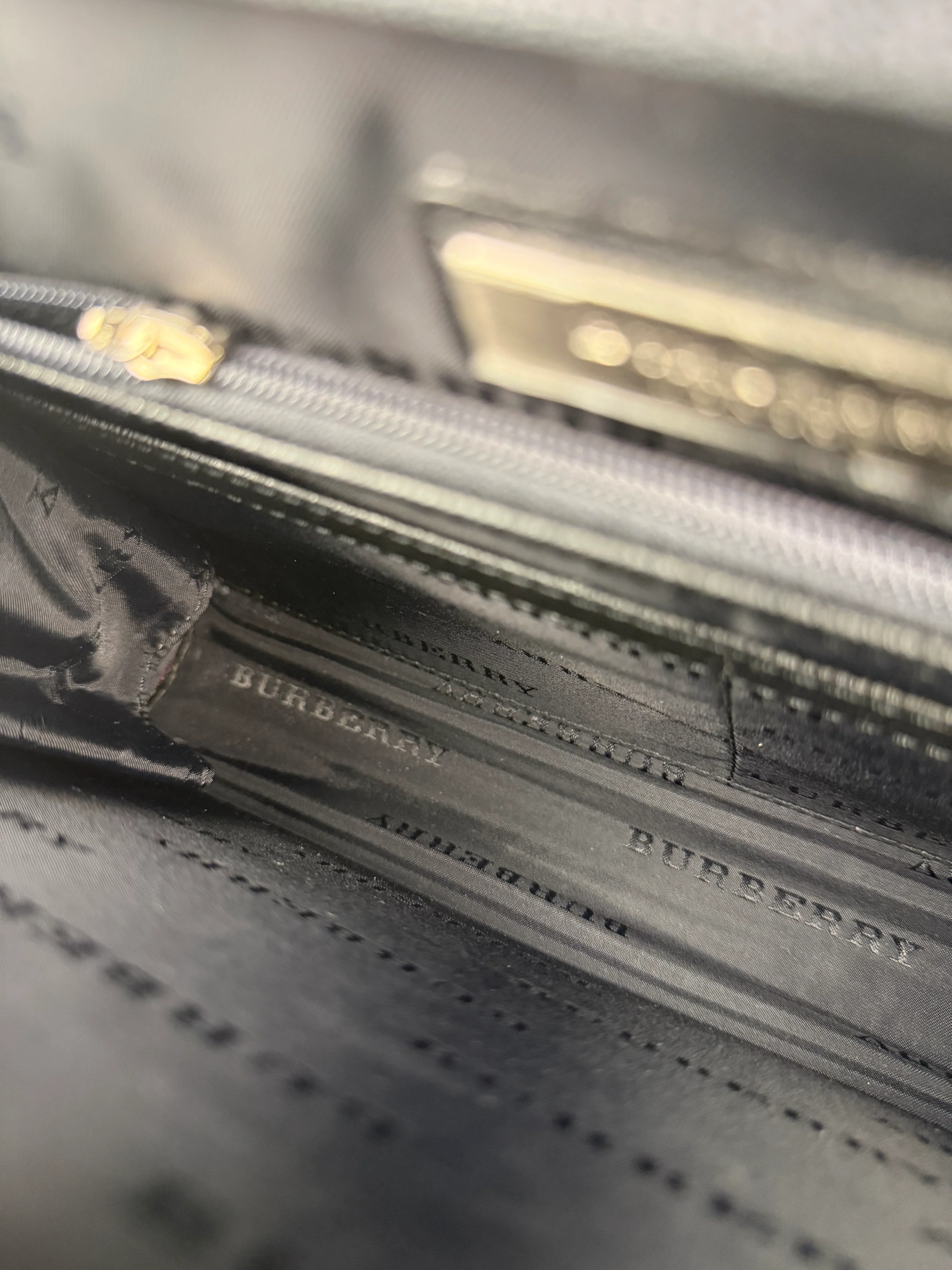 Burberry Black Leather Zip Clutch Pouch - Image 18