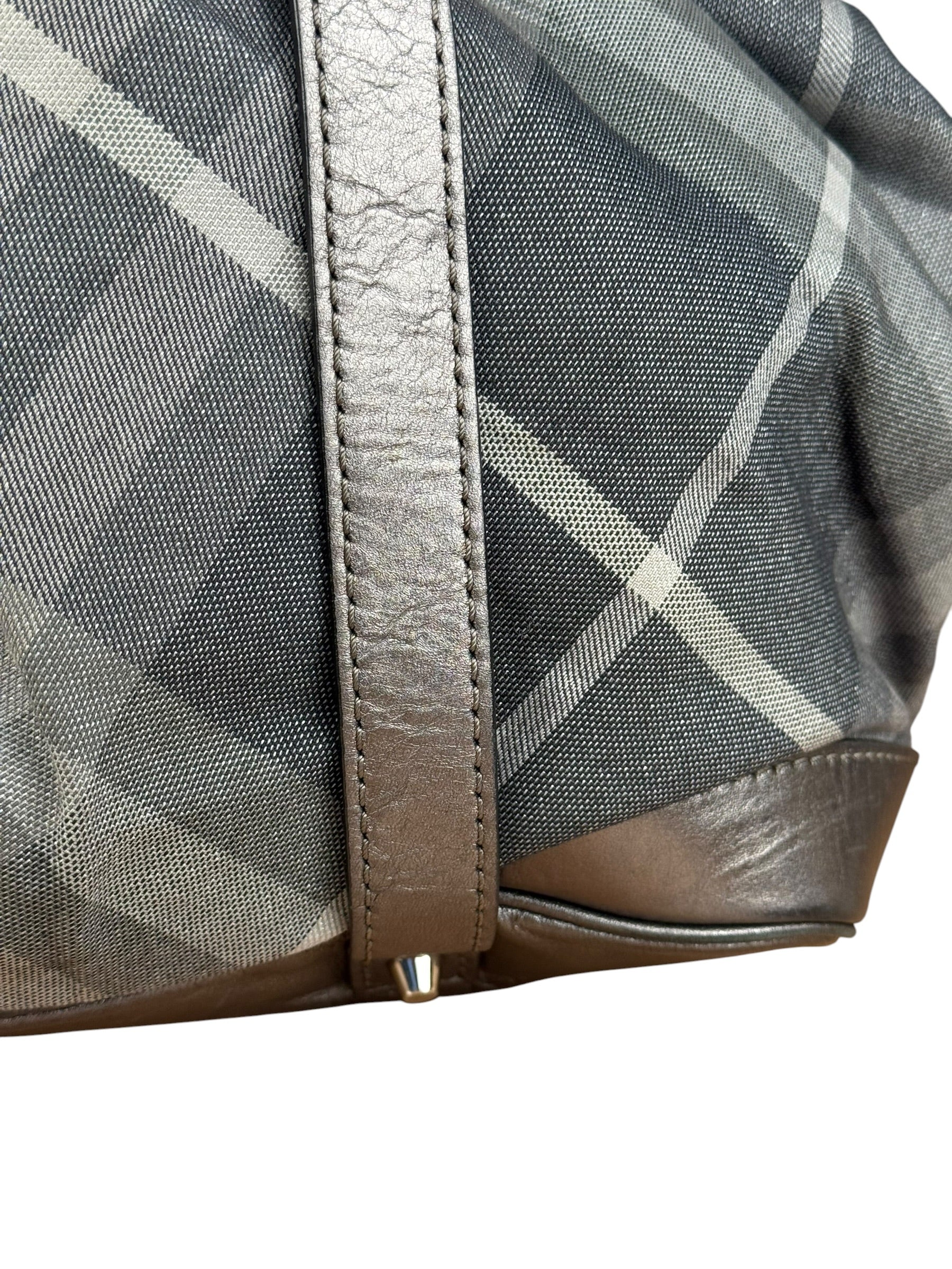 Burberry Vintage Grey Nova Check Shoulder Bag - Image 4