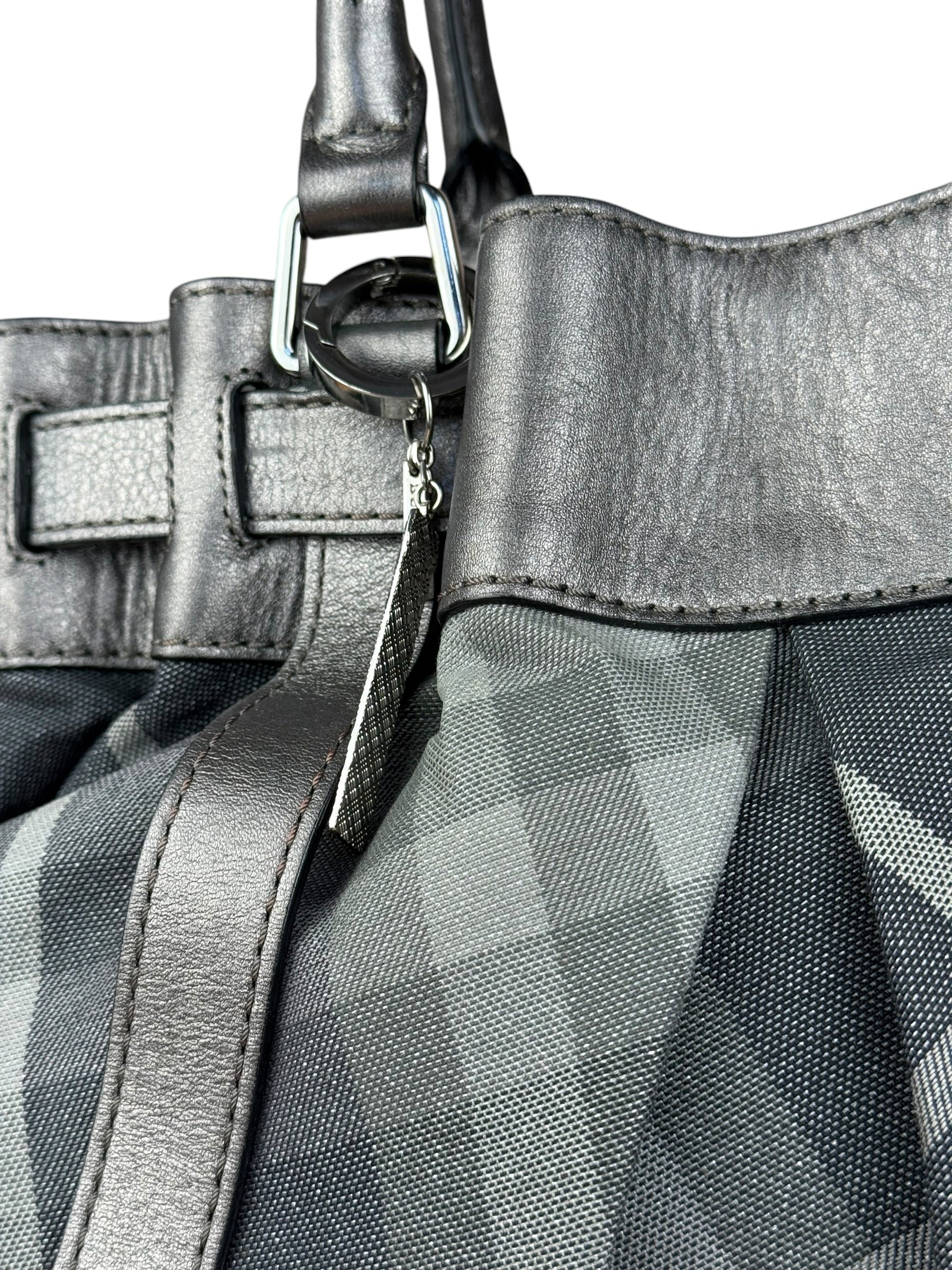 Burberry Vintage Grey Nova Check Shoulder Bag - Image 9