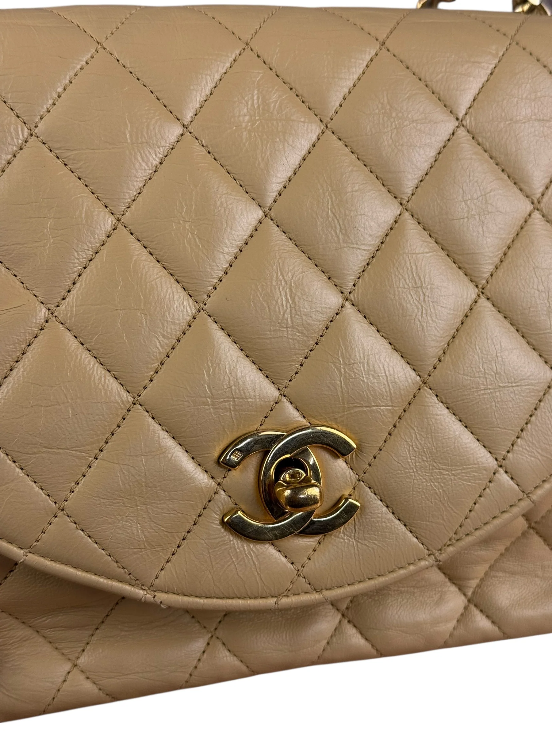 Chanel 1986 Beige Quilted Leather Curved Flap Bag - Image 4