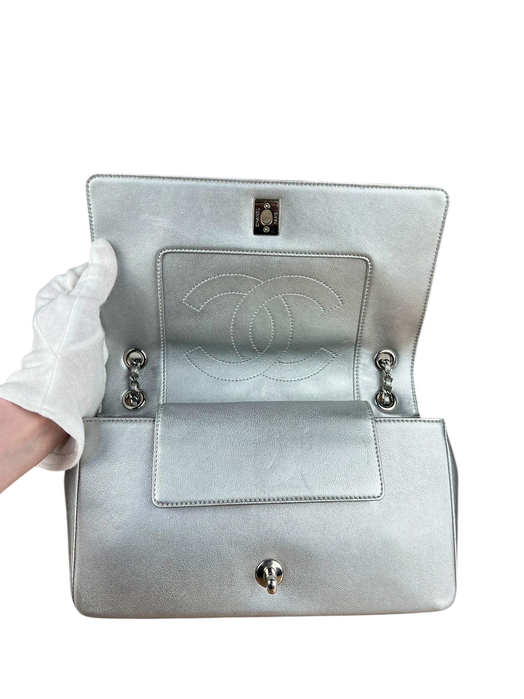 Chanel 2017 Mademoiselle Silver Chevron Single Flap - Image 6