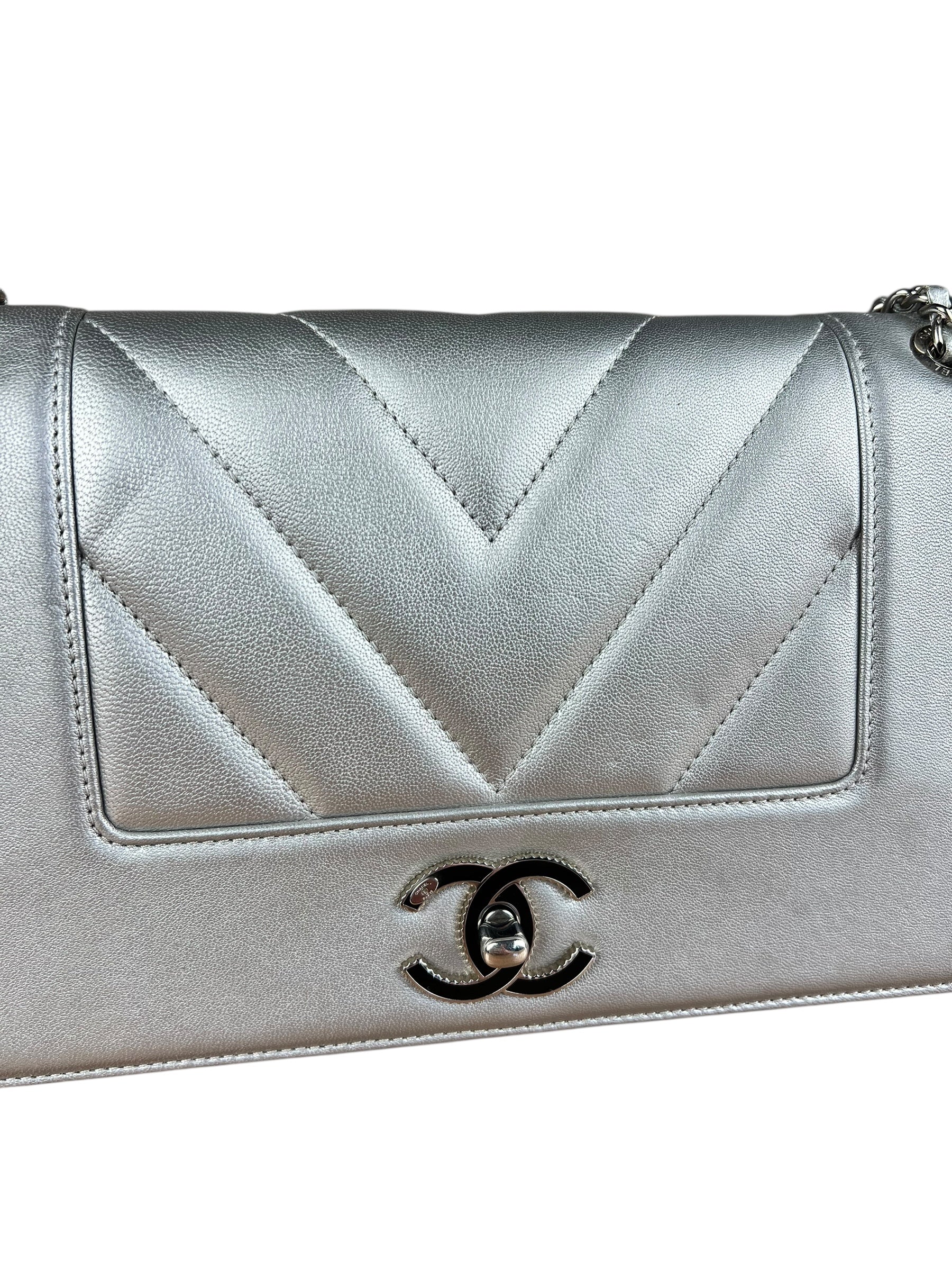 Chanel 2017 Mademoiselle Silver Chevron Single Flap - Image 8