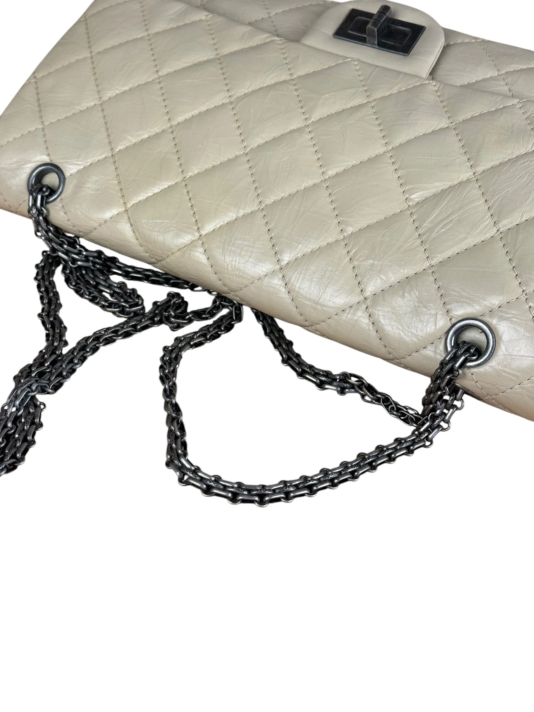 Chanel Aged Ivory Quilted Leather 2.55 Reissue Double Flap Bag 2009 - Image 15