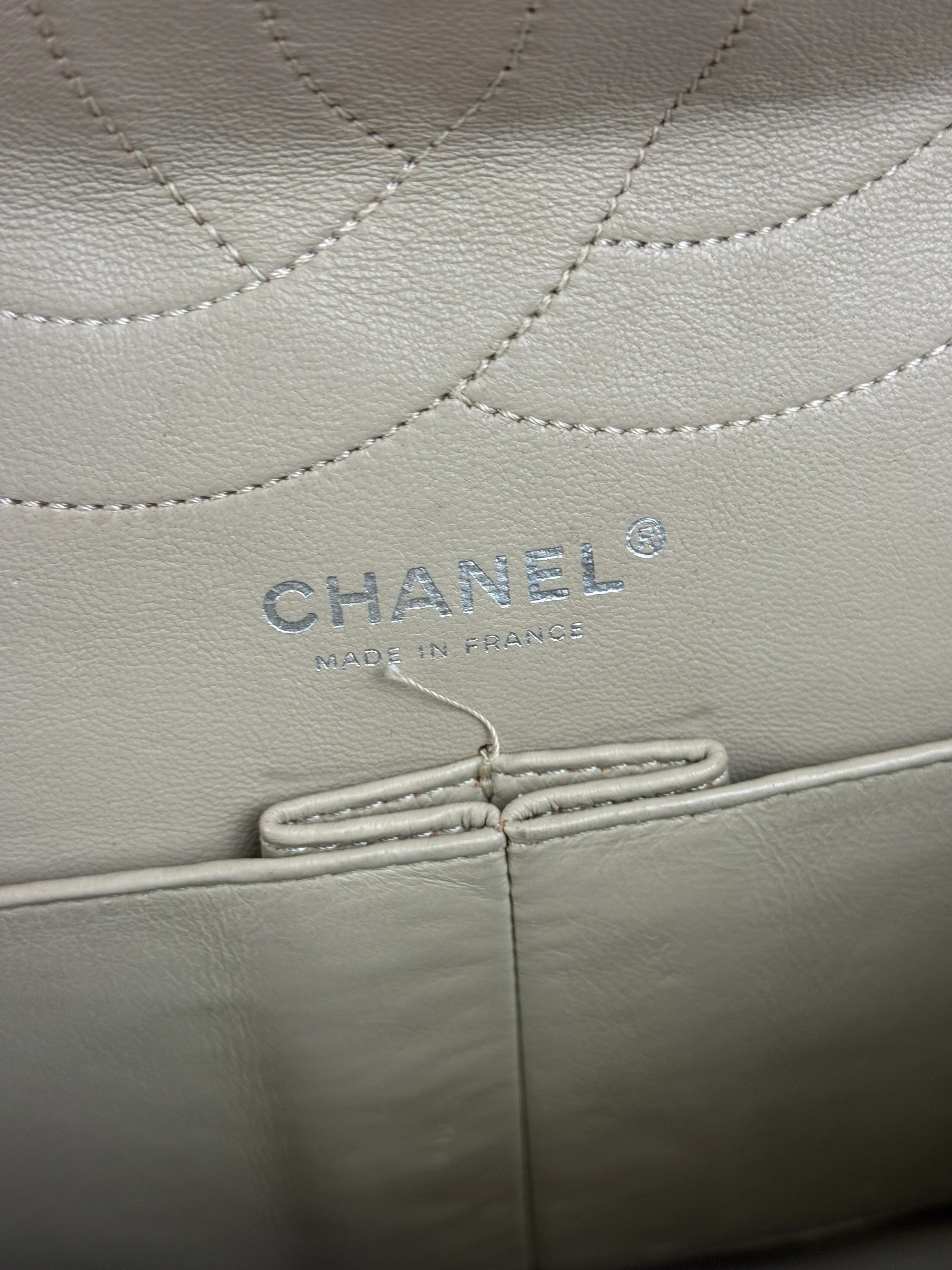 Chanel Aged Ivory Quilted Leather 2.55 Reissue Double Flap Bag 2009 - Image 16