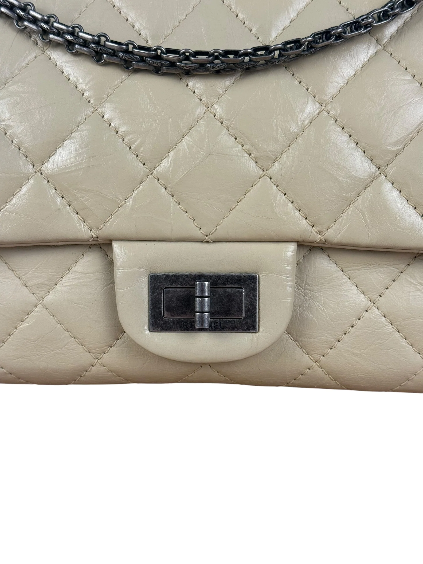 Chanel Aged Ivory Quilted Leather 2.55 Reissue Double Flap Bag 2009 - Image 3