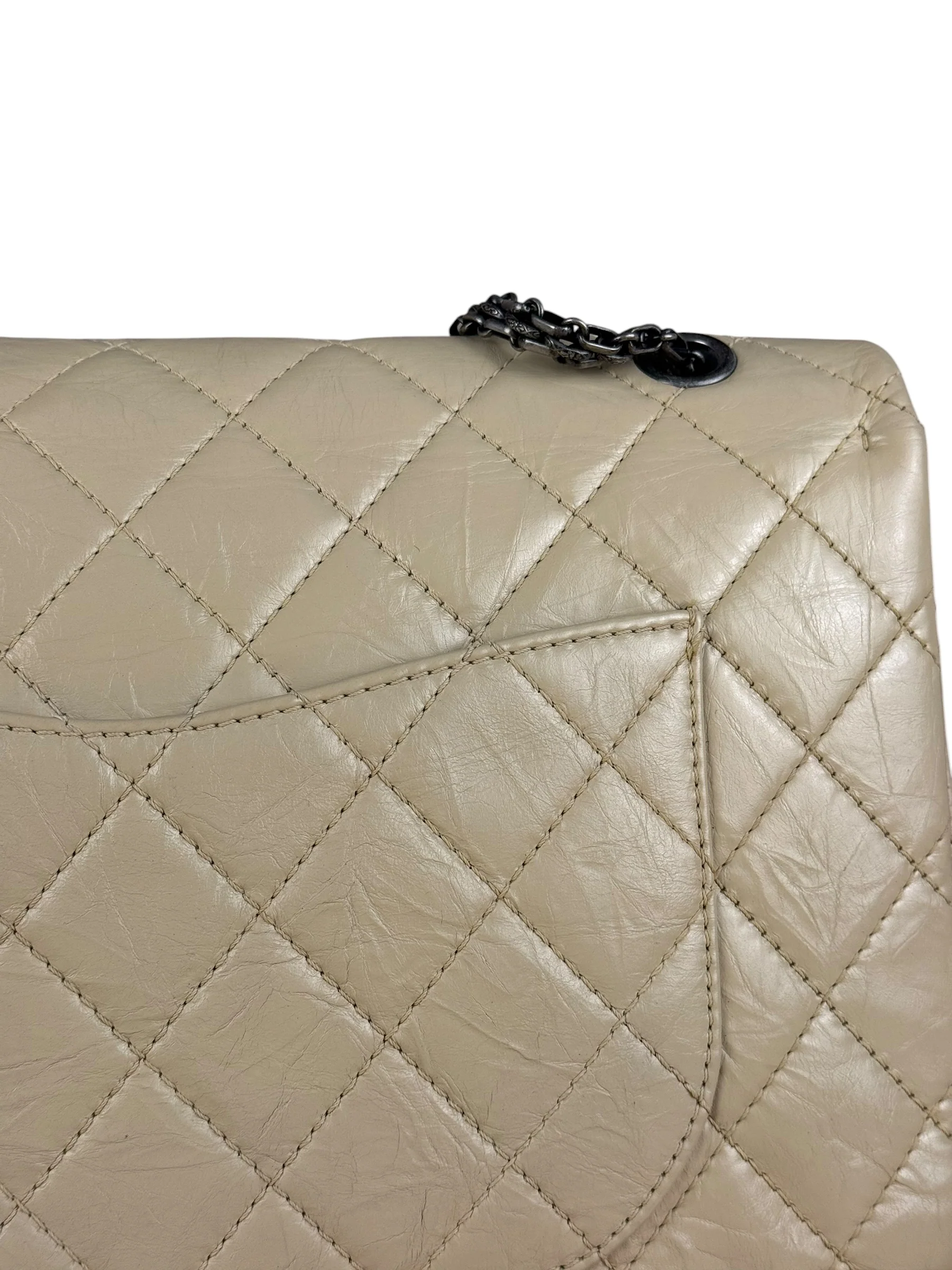 Chanel Aged Ivory Quilted Leather 2.55 Reissue Double Flap Bag 2009 - Image 9