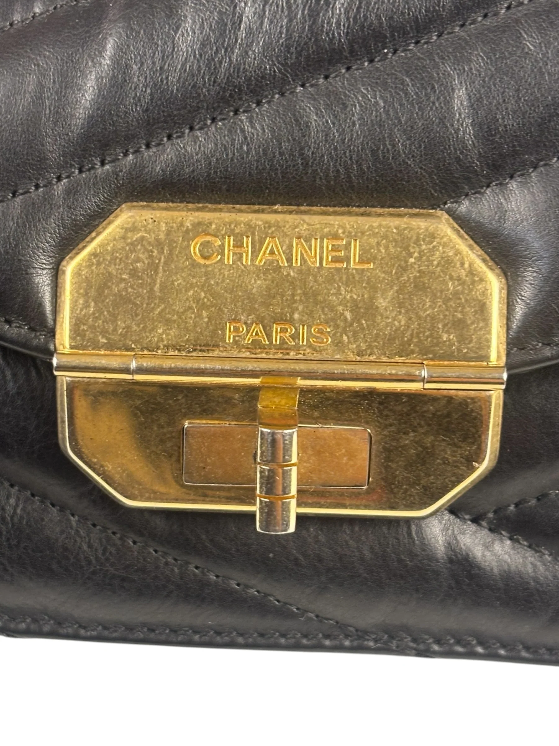 Chanel Black Leather Medium Gabrielle Flap Bag 2011 - Image 25