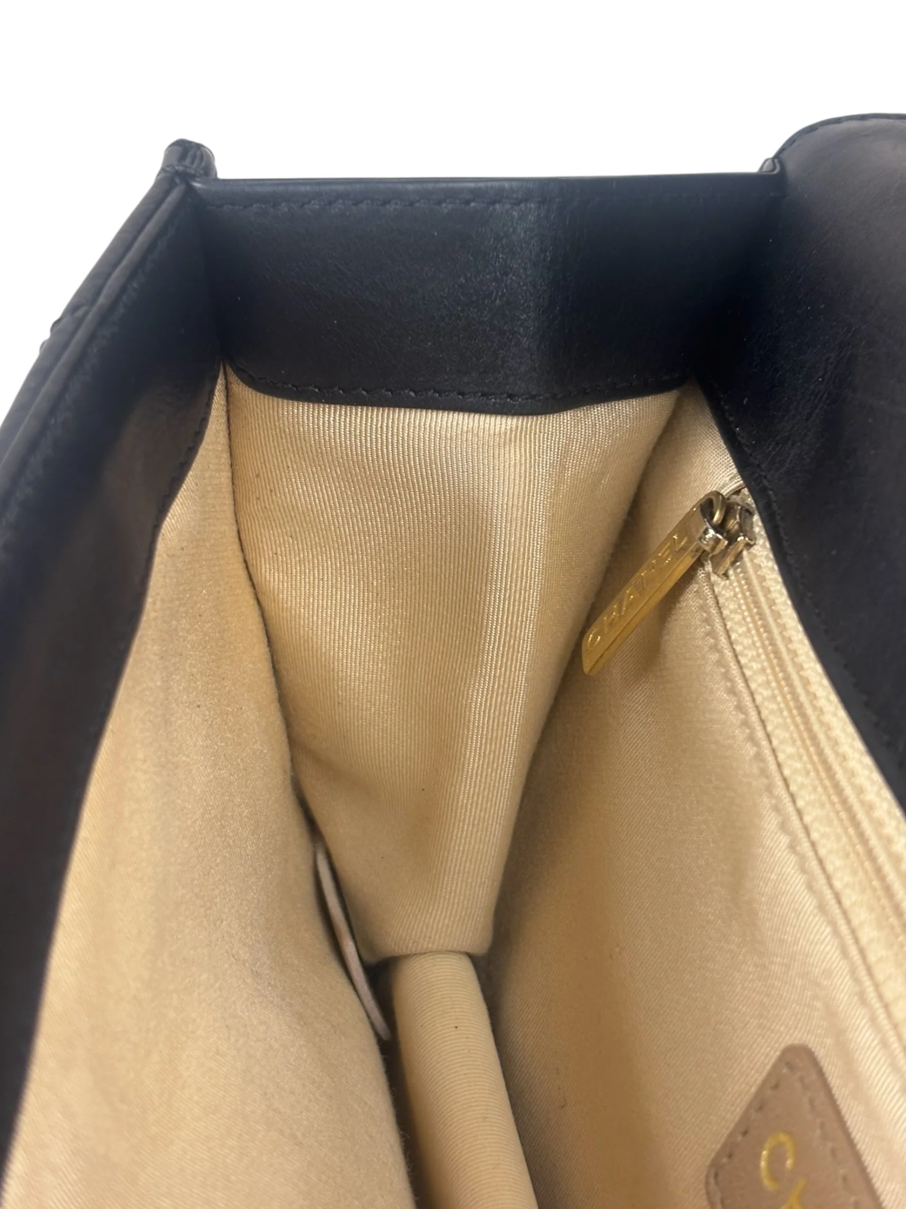 Chanel Black Leather Medium Gabrielle Flap Bag 2011 - Image 9