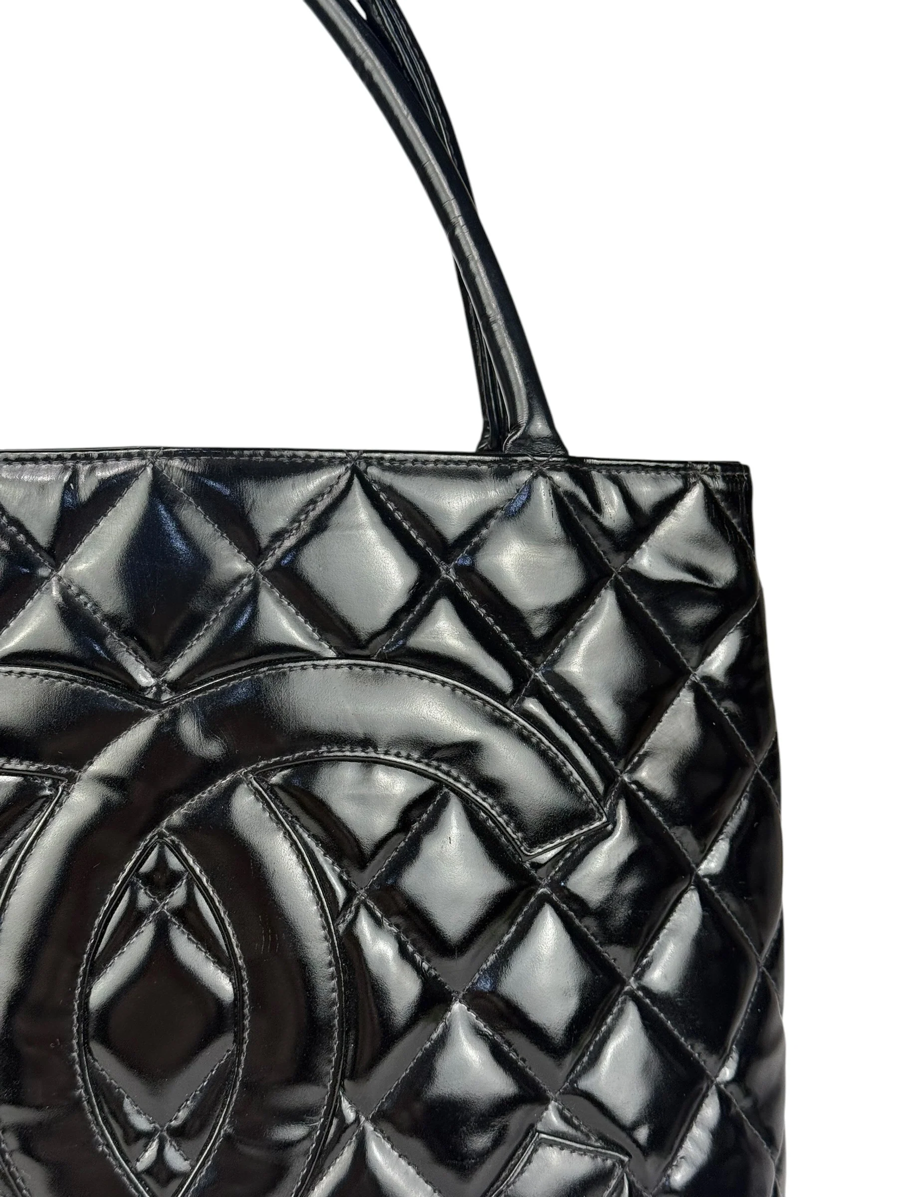 Chanel Black Patent Leather Medallion Tote Bag 1997 - Image 2