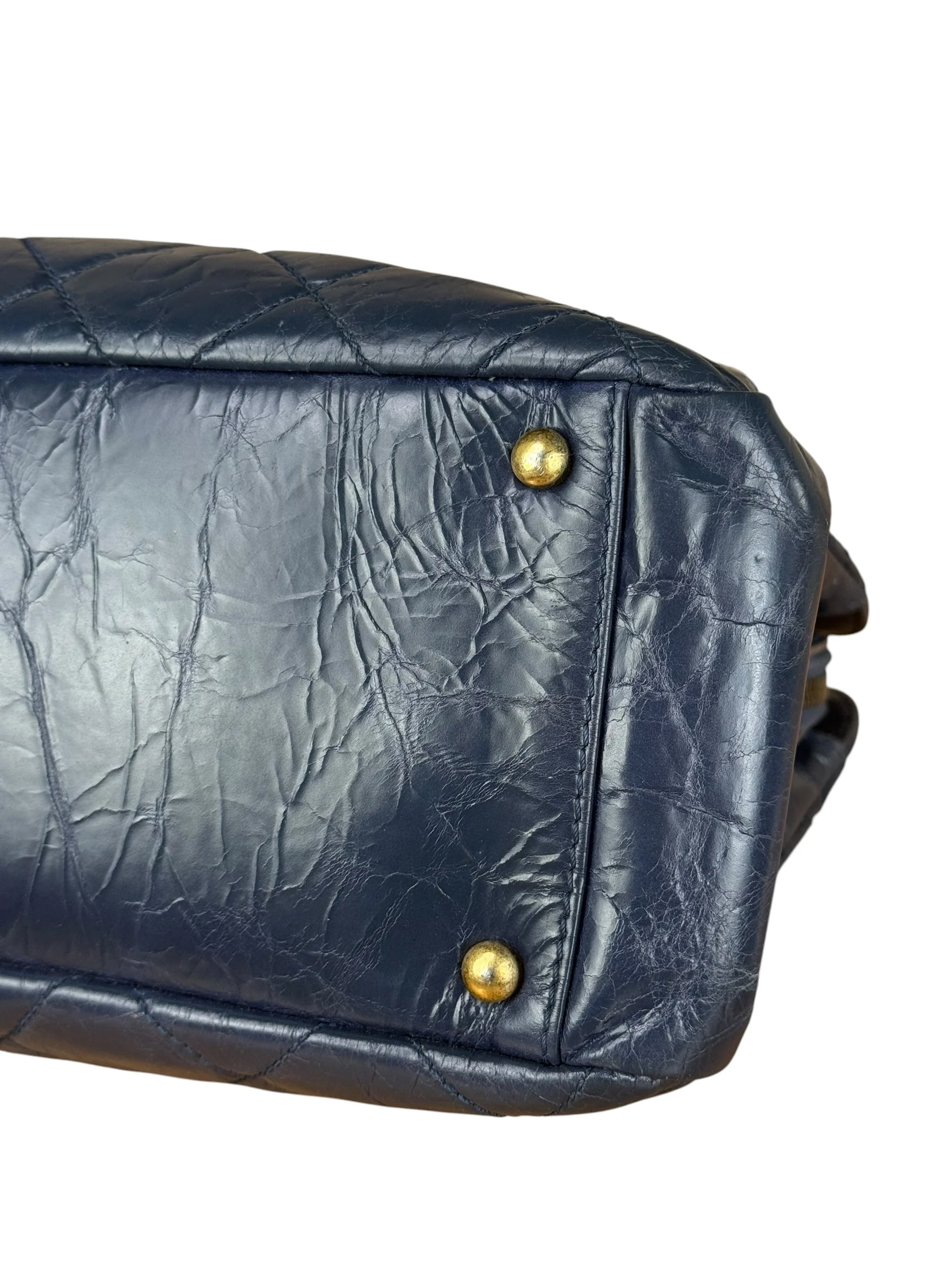 Chanel Blue Aged Quilted 2.55 Leather Chain Tote 2011 - Image 10