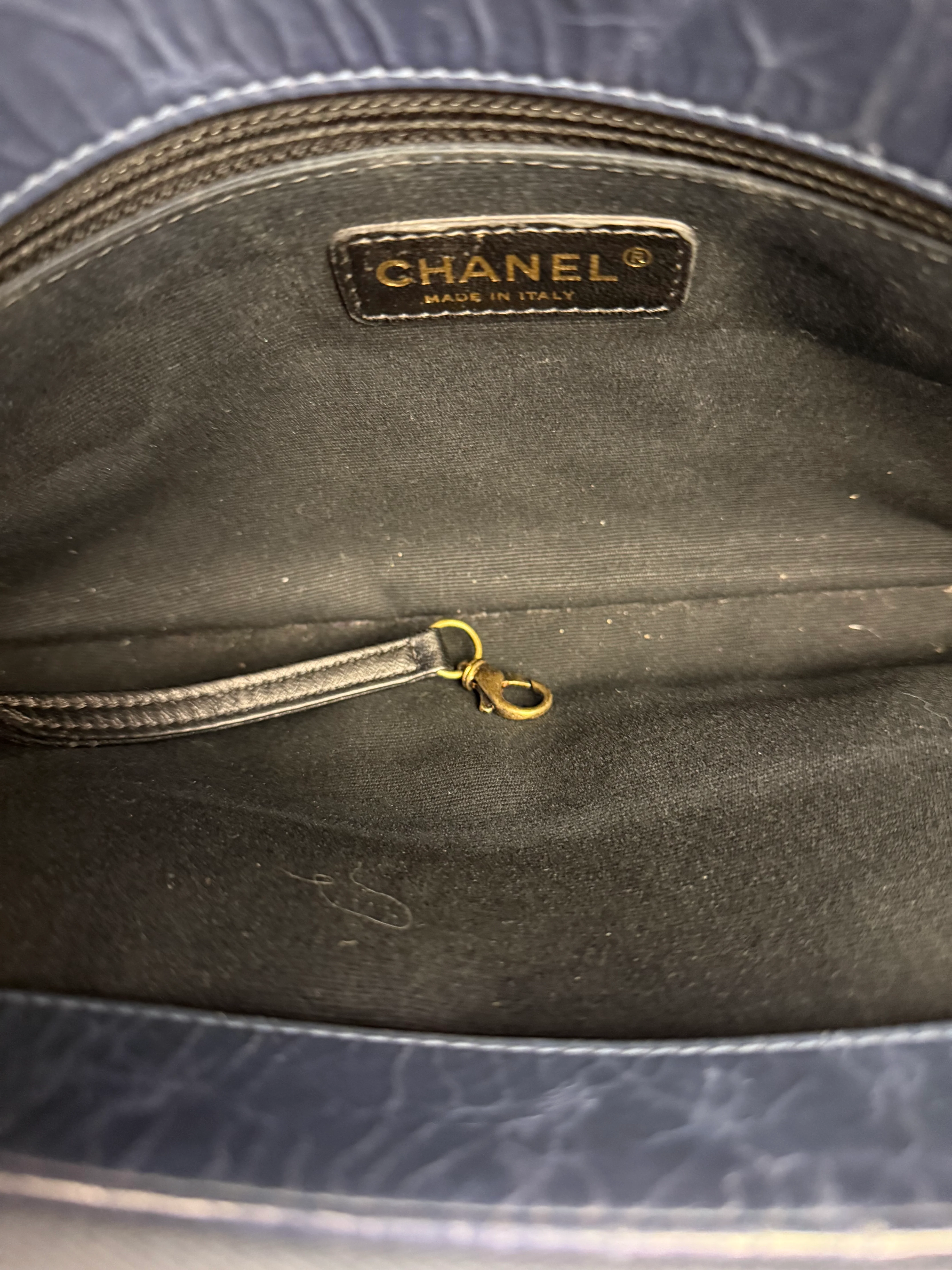 Chanel Blue Aged Quilted 2.55 Leather Chain Tote 2011 - Image 16