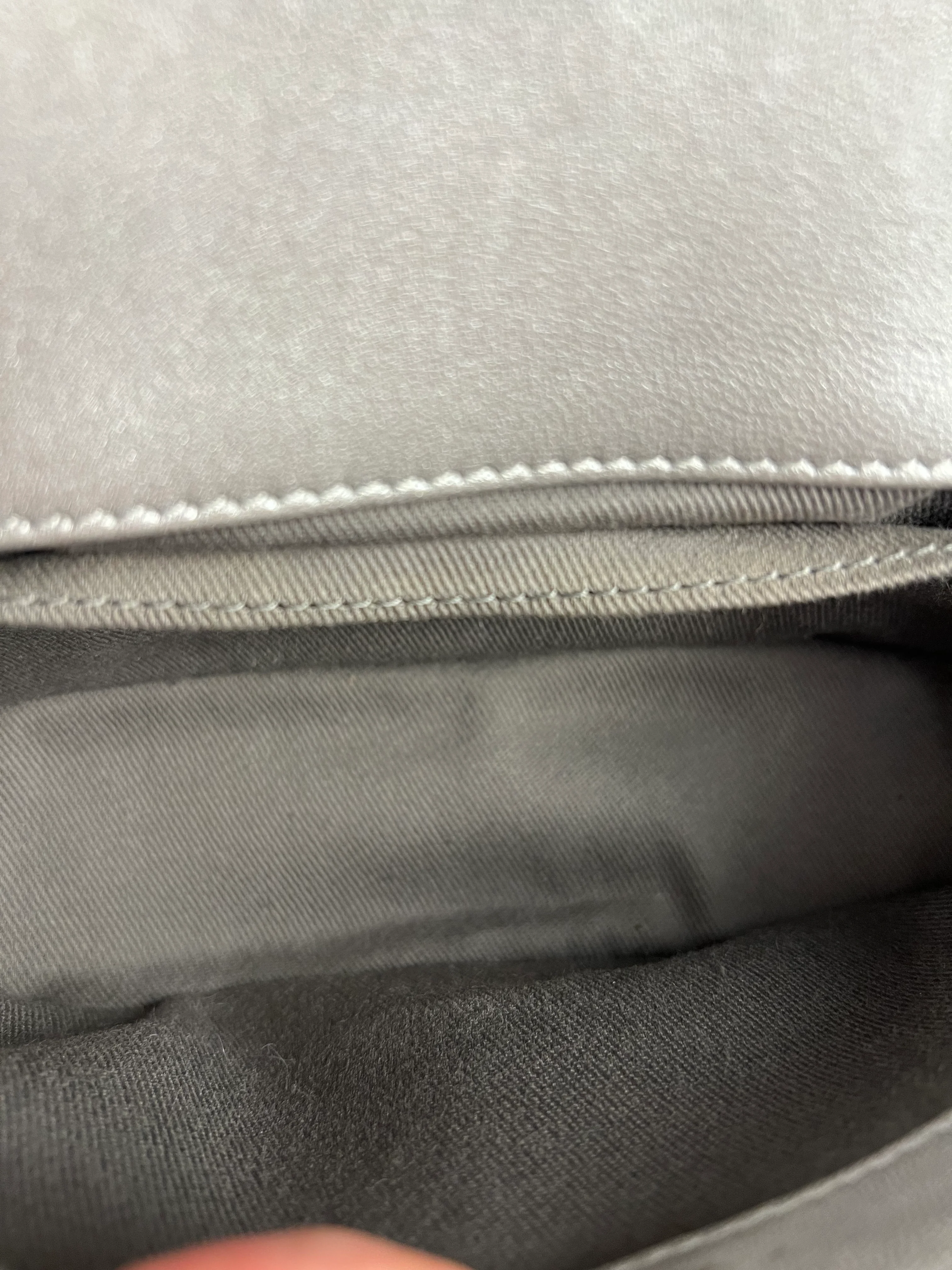 Chanel CC Silver Lambskin Quilted Boy Bag Red Stingray 2012 - Image 19