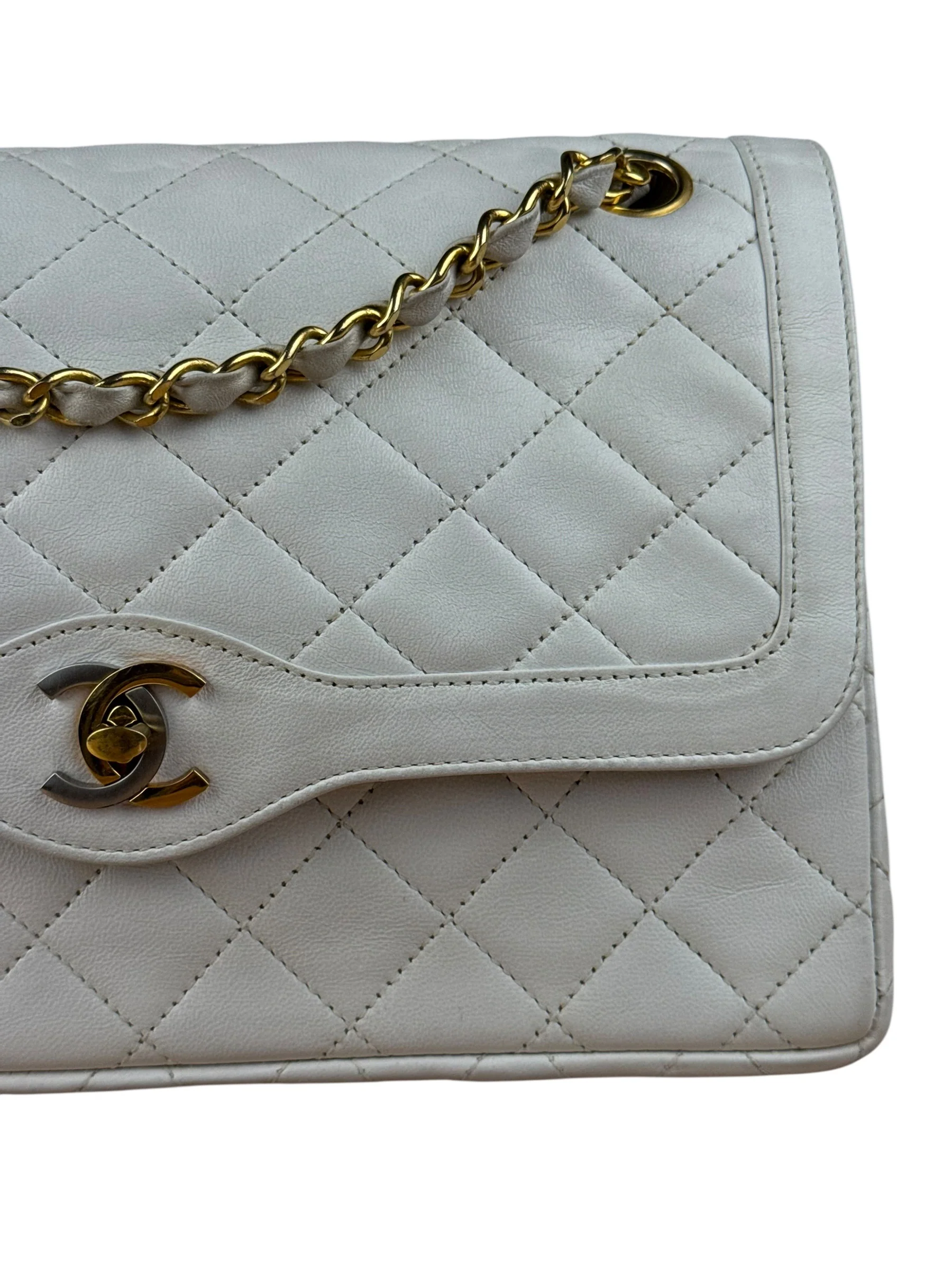 Chanel CC White Quilted Double Flap Bag 1988 - Image 2