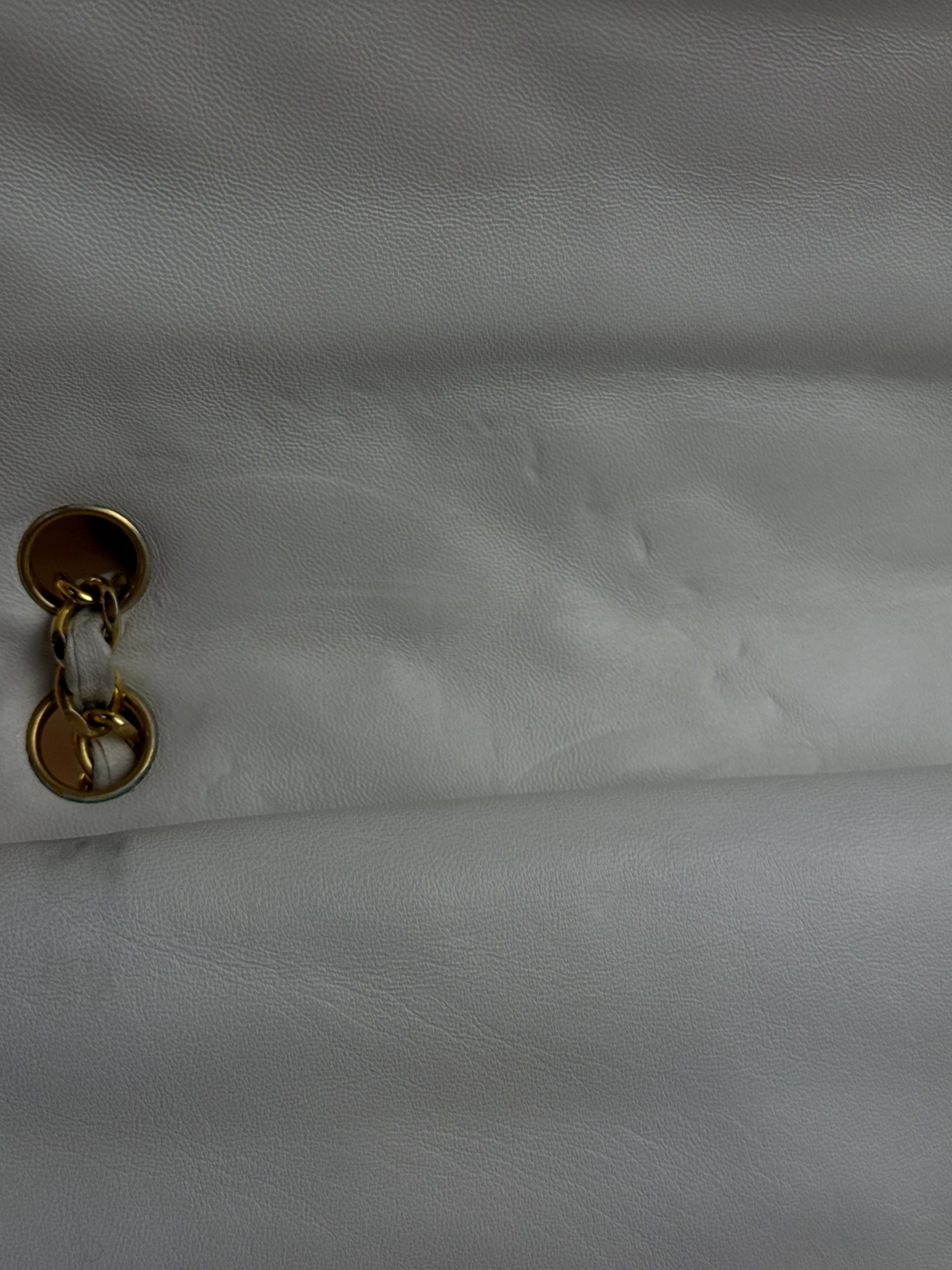 Chanel CC White Quilted Double Flap Bag 1988 - Image 23