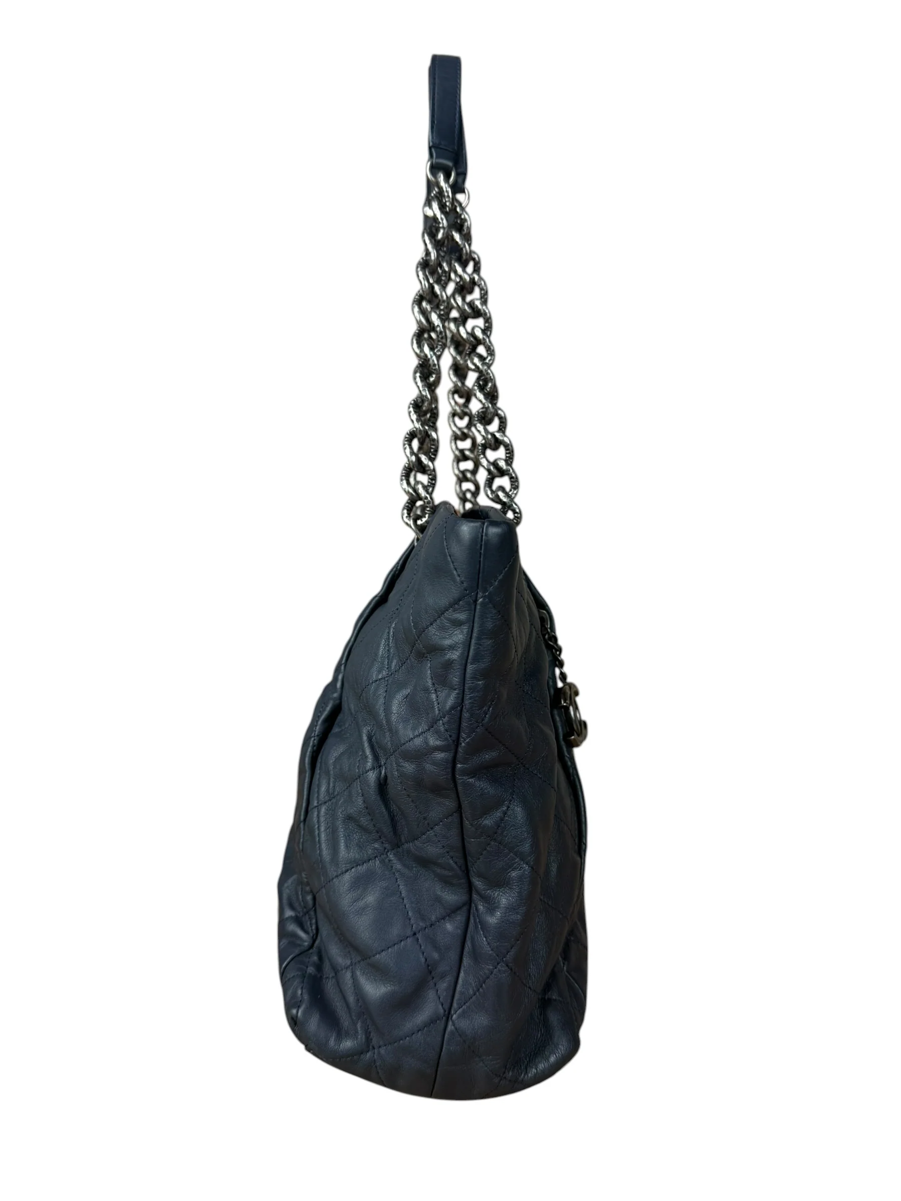 Chanel Dark Navy Quilted Leather Coco Pleats Chain Tote 2012 - Image 6