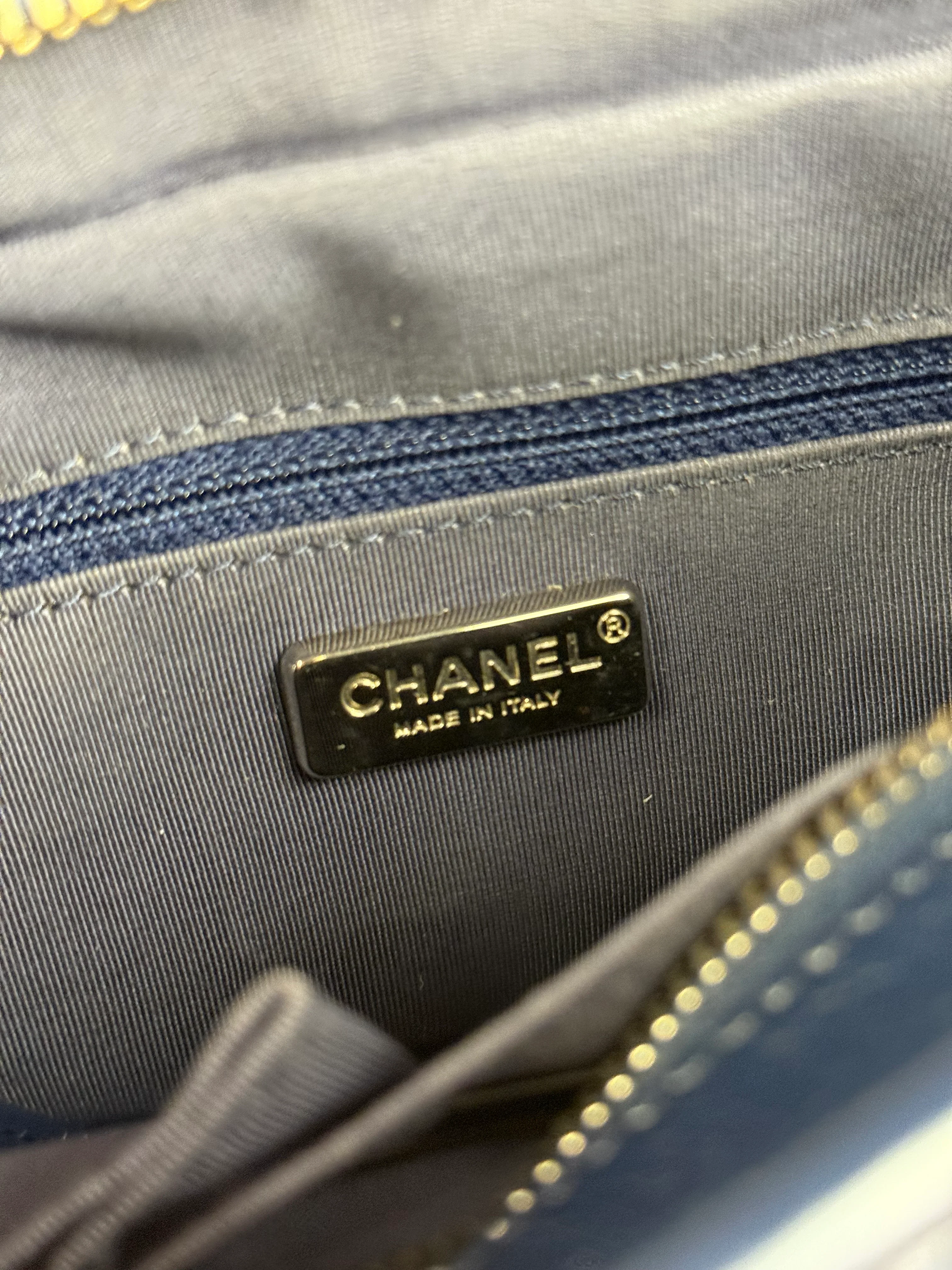 Chanel Gabrielle Small Sequin Hobo Bag Navy 2018 - Image 16