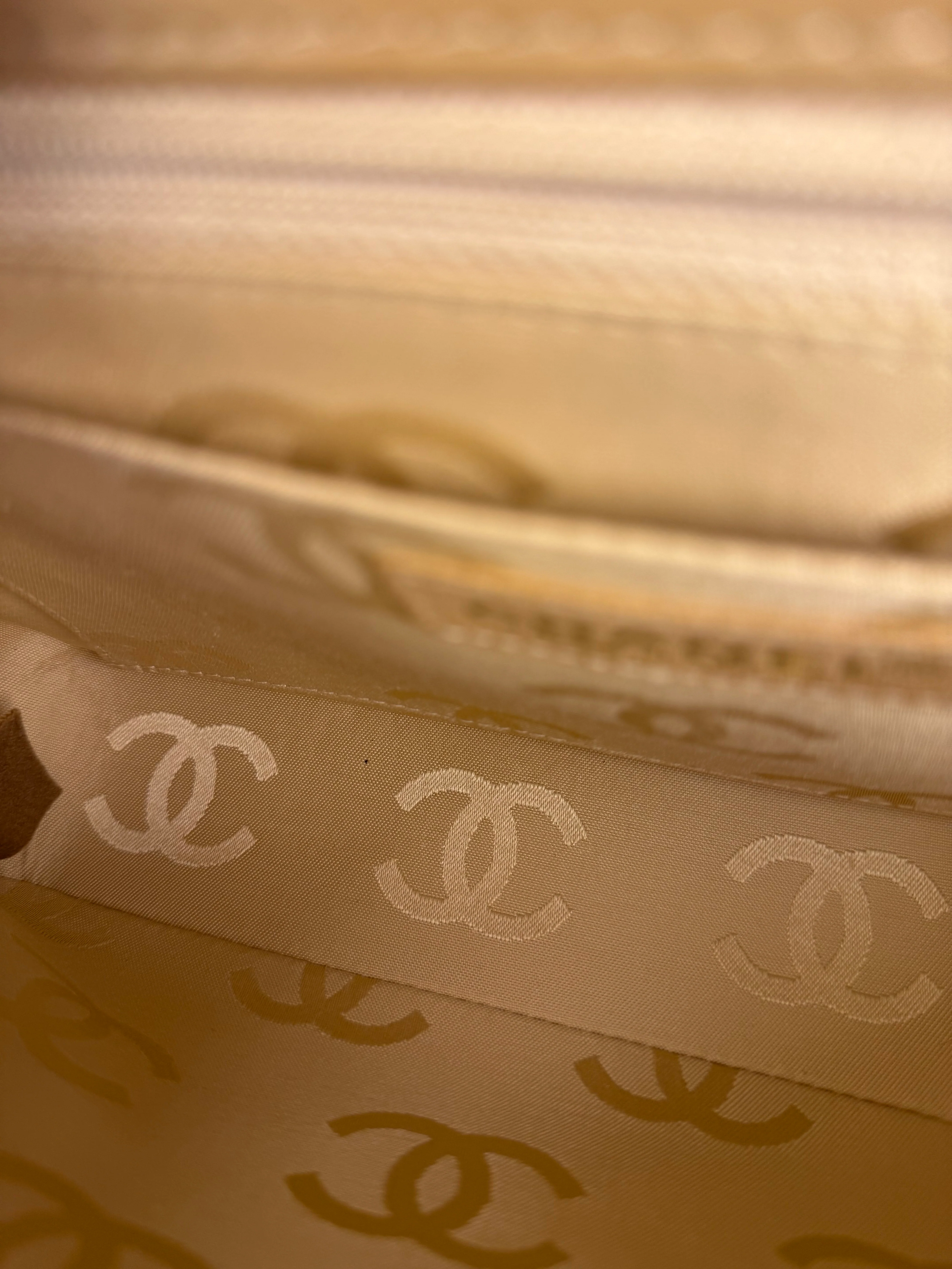 Chanel Gold Patent East West Stitch Flap Bag 2002 - Image 18