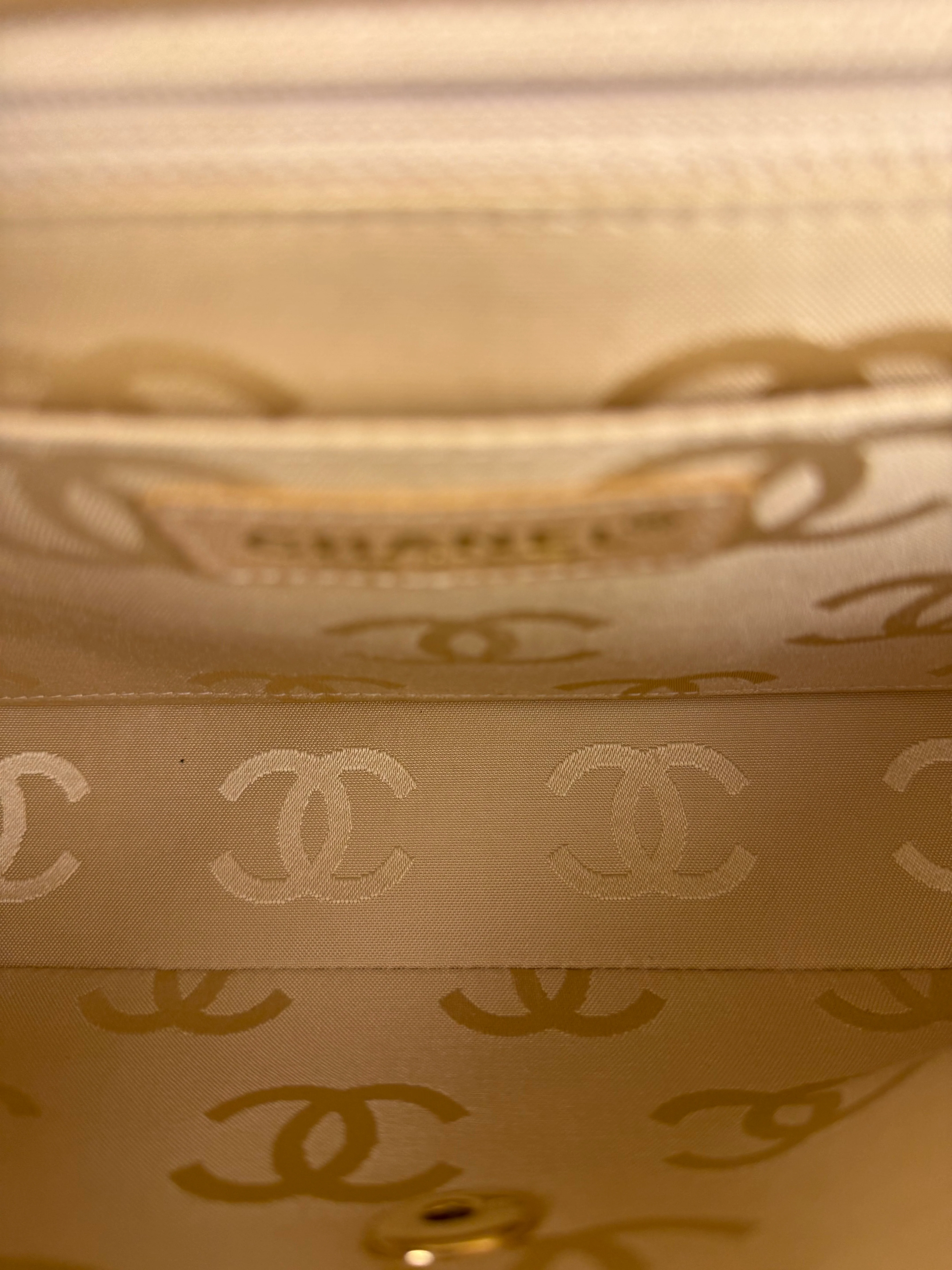 Chanel Gold Patent East West Stitch Flap Bag 2002 - Image 20