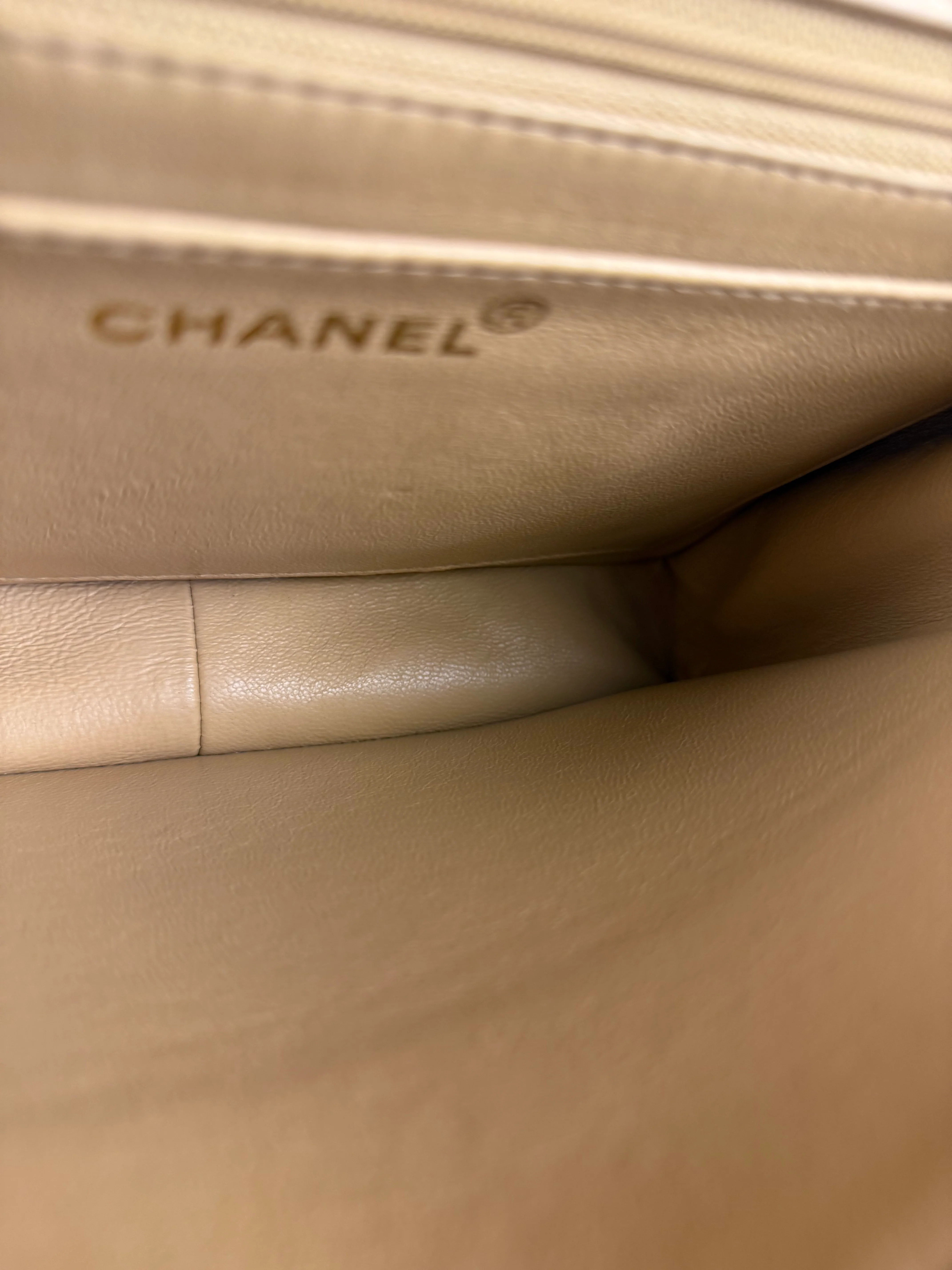 Chanel M Beige Lambskin Envelope Flap 1997 - Image 23