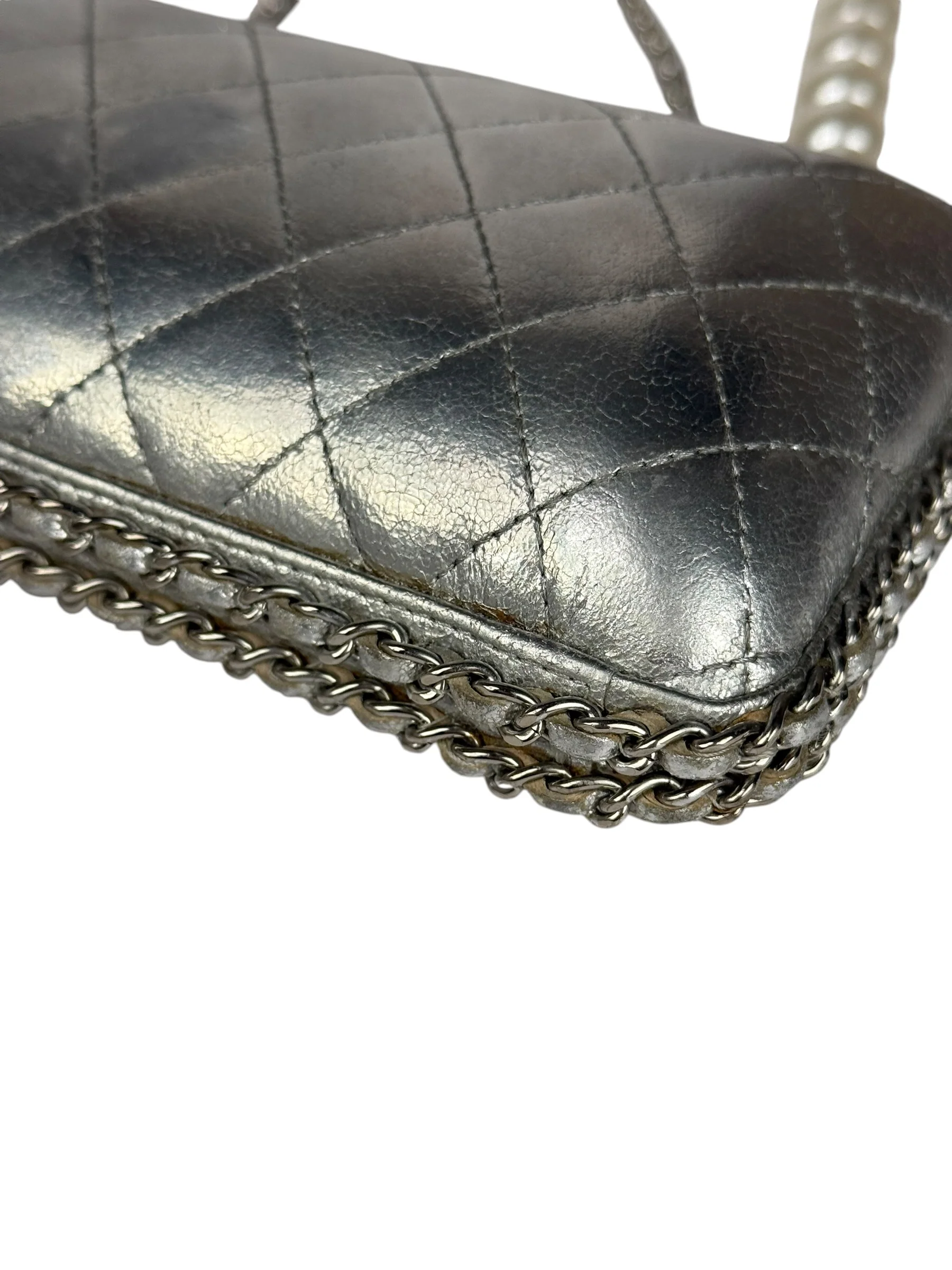 Chanel Metallic Silver Quilted Chain Around Clutch Bag 2011 - Image 9