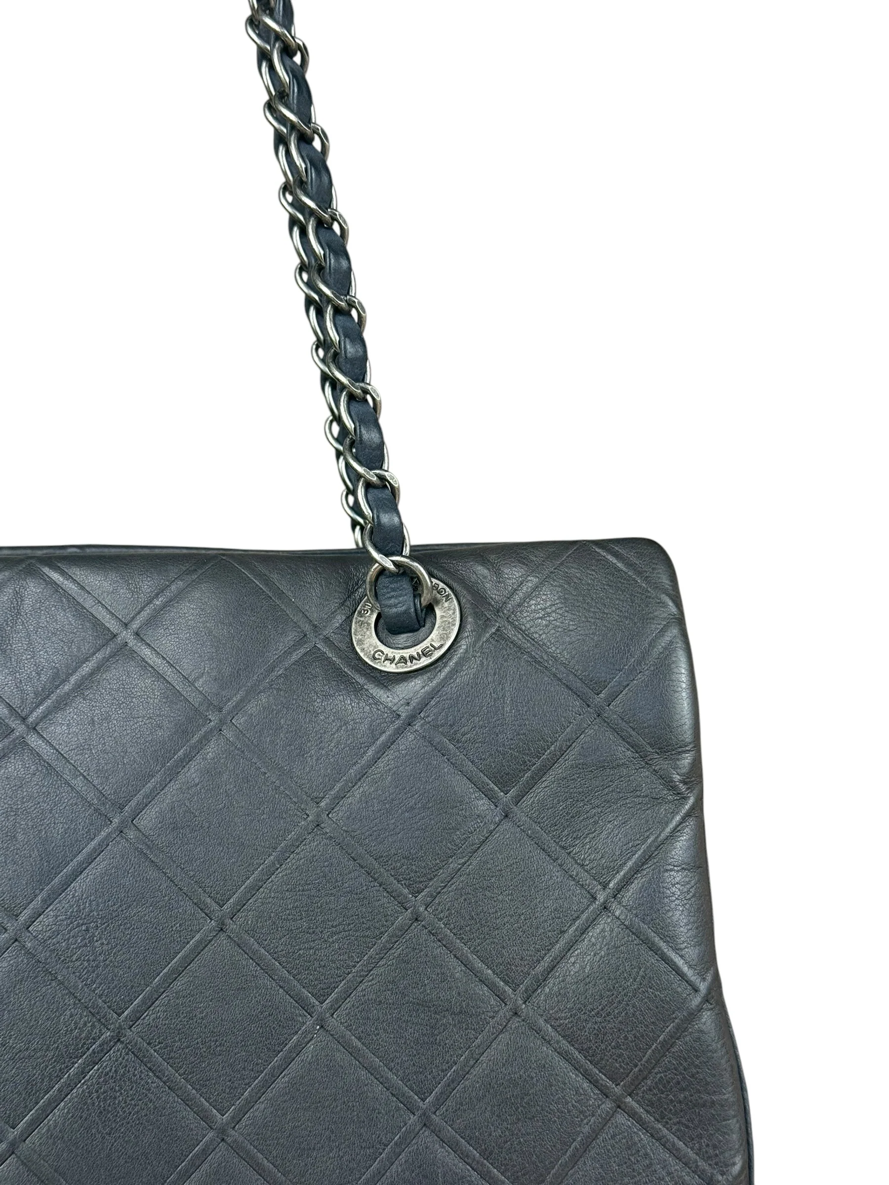Chanel Navy Edinburgh Chic Chain Tote 2013 - Image 2