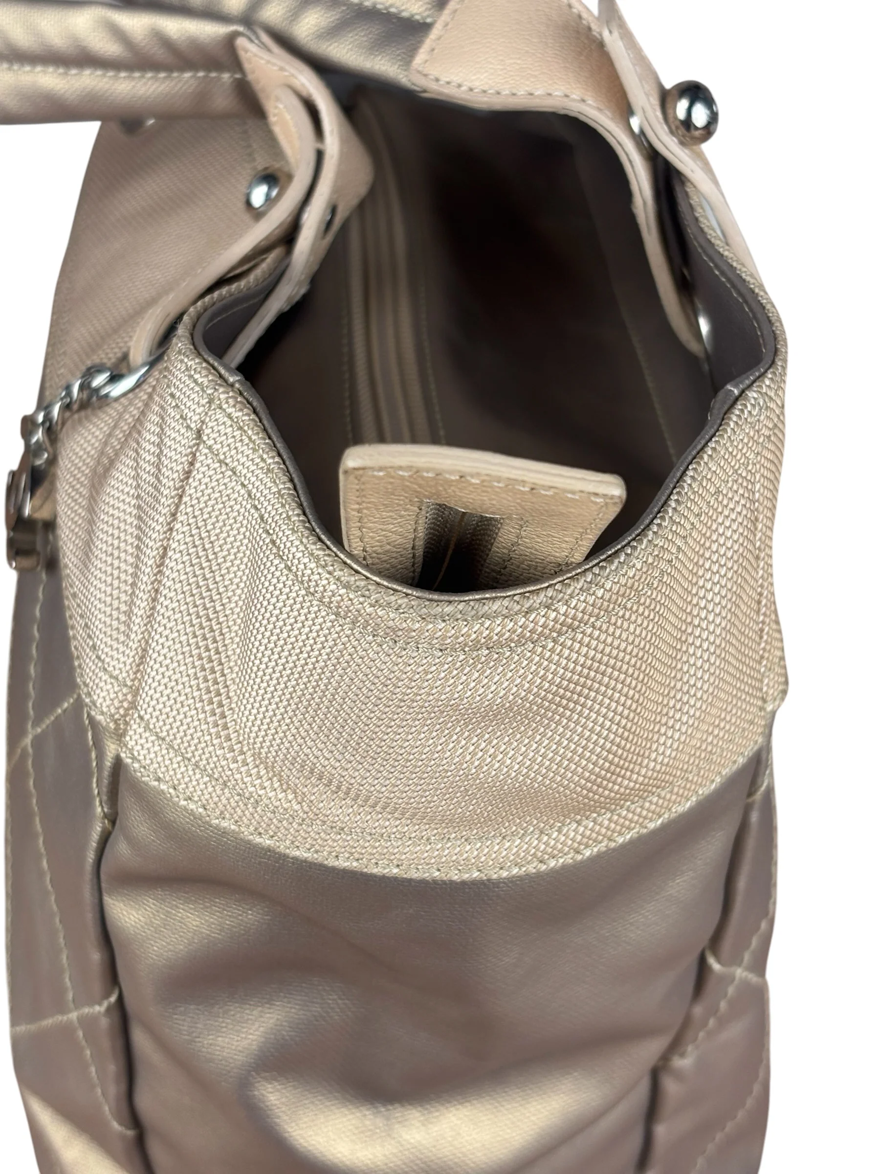 Chanel Paris-Biarritz Gold Quilted Tote Bag 2006 - Image 23
