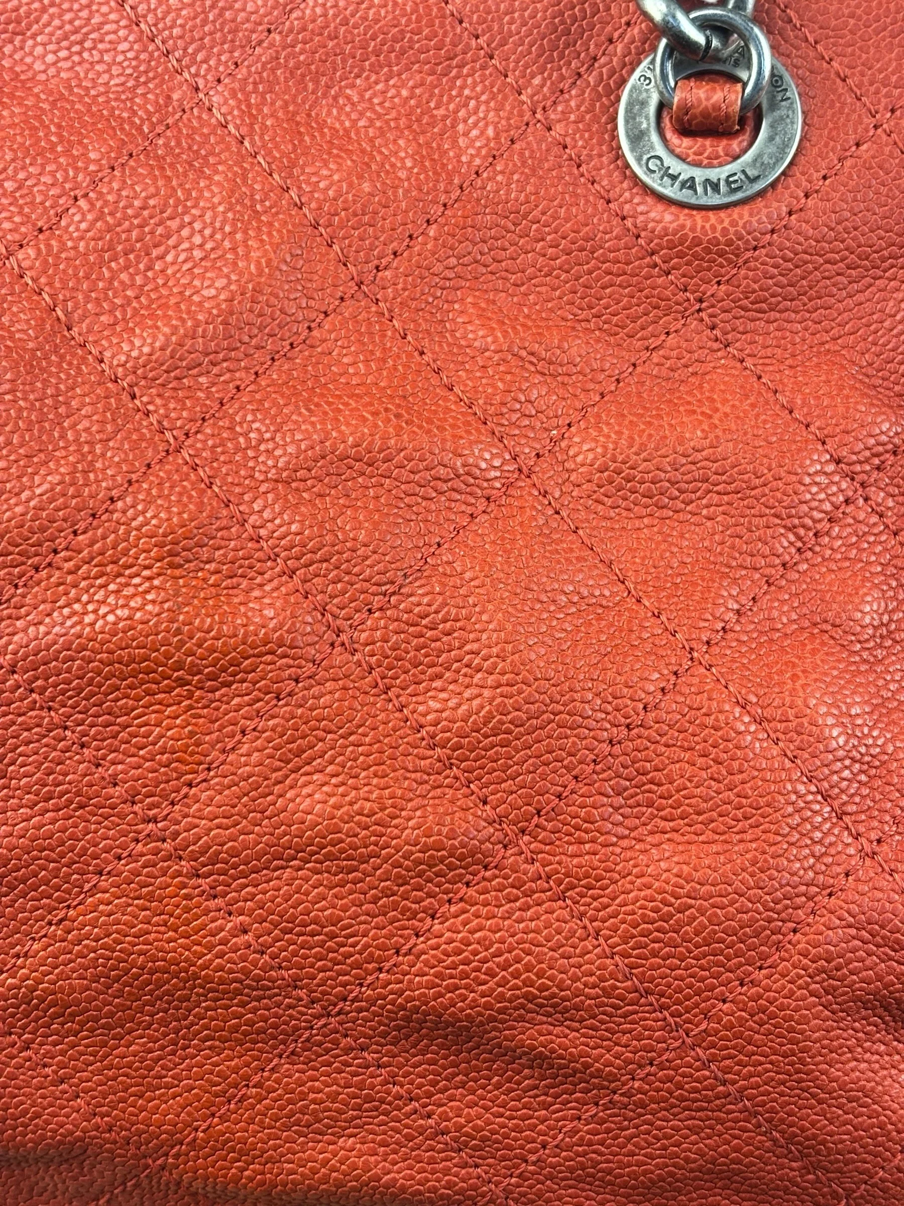 Chanel Red Caviar Quilted Medium Frame Shoulder Bag 2011 - Image 15