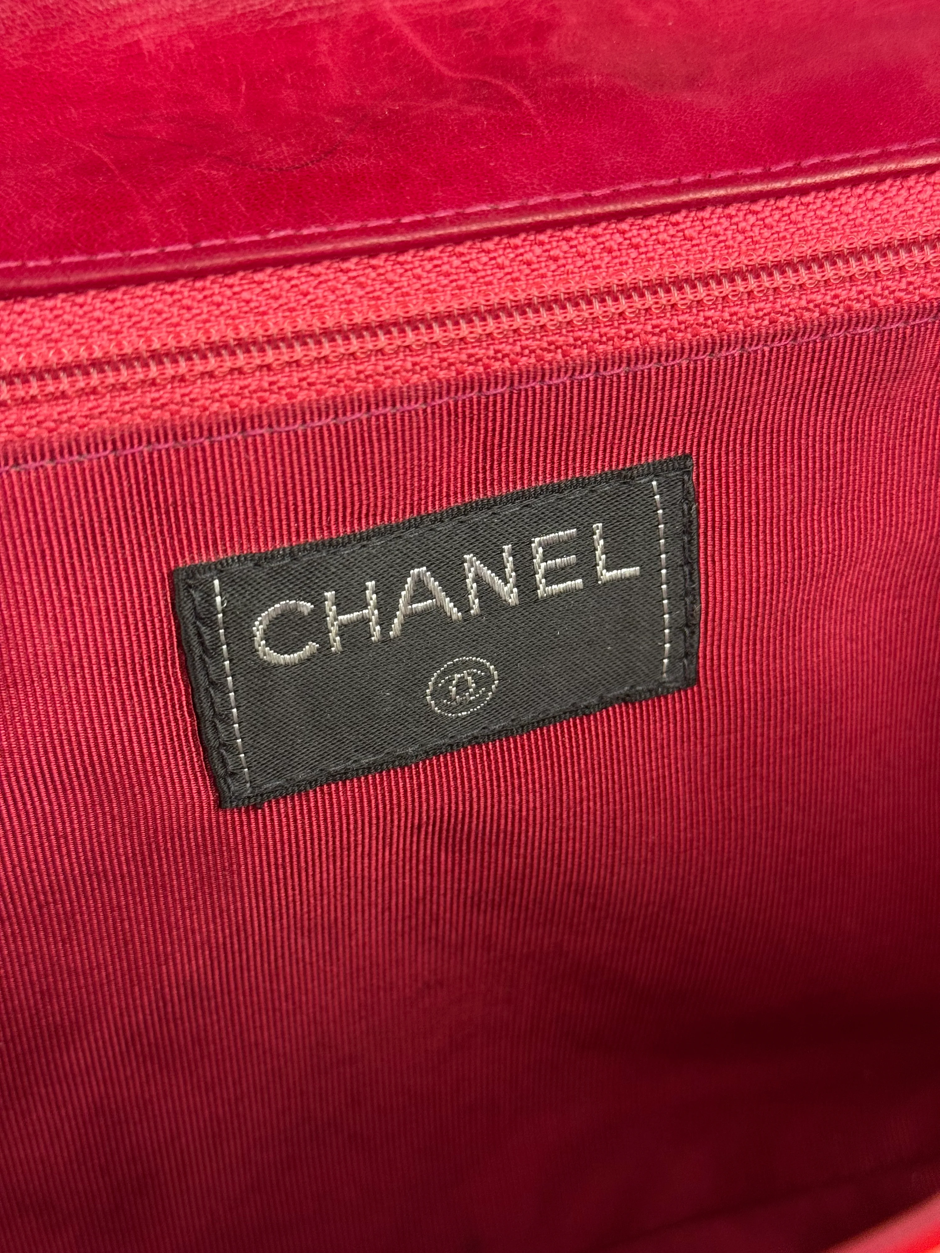 Chanel Red Patent Chocolate Bar Chain Flap Bag 2000 - Image 25