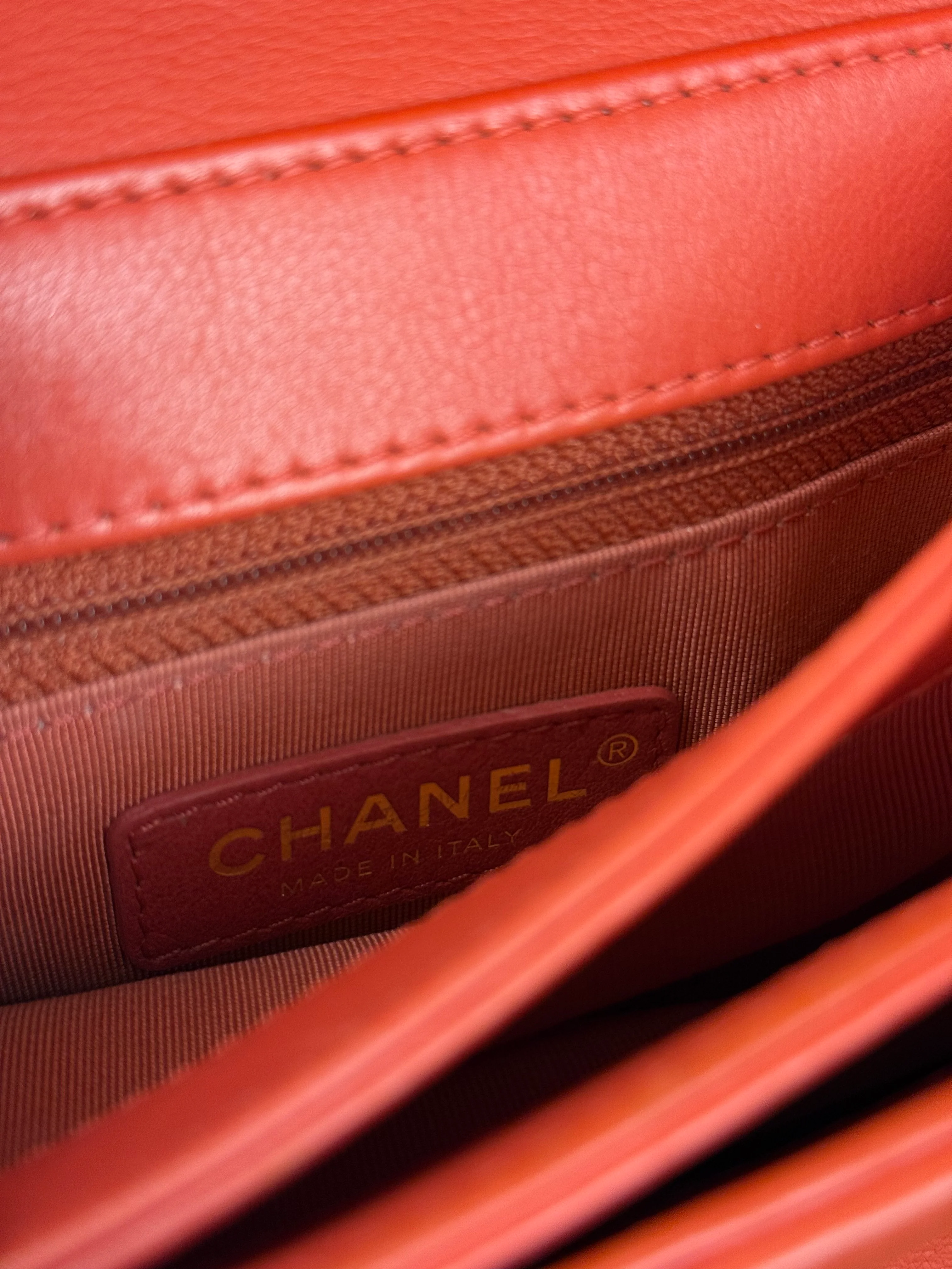 Chanel Red Quilted Coco Handle 2Way Handbag 2019 - Image 20