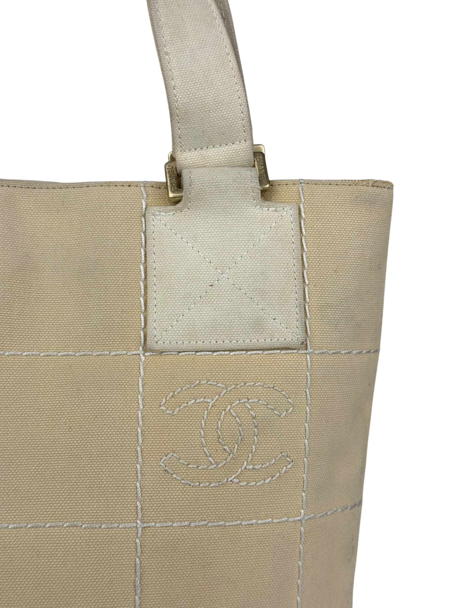Chanel Vintage Beige Canvas Quilted Chocolate Bar Tote 2003 - Image 10