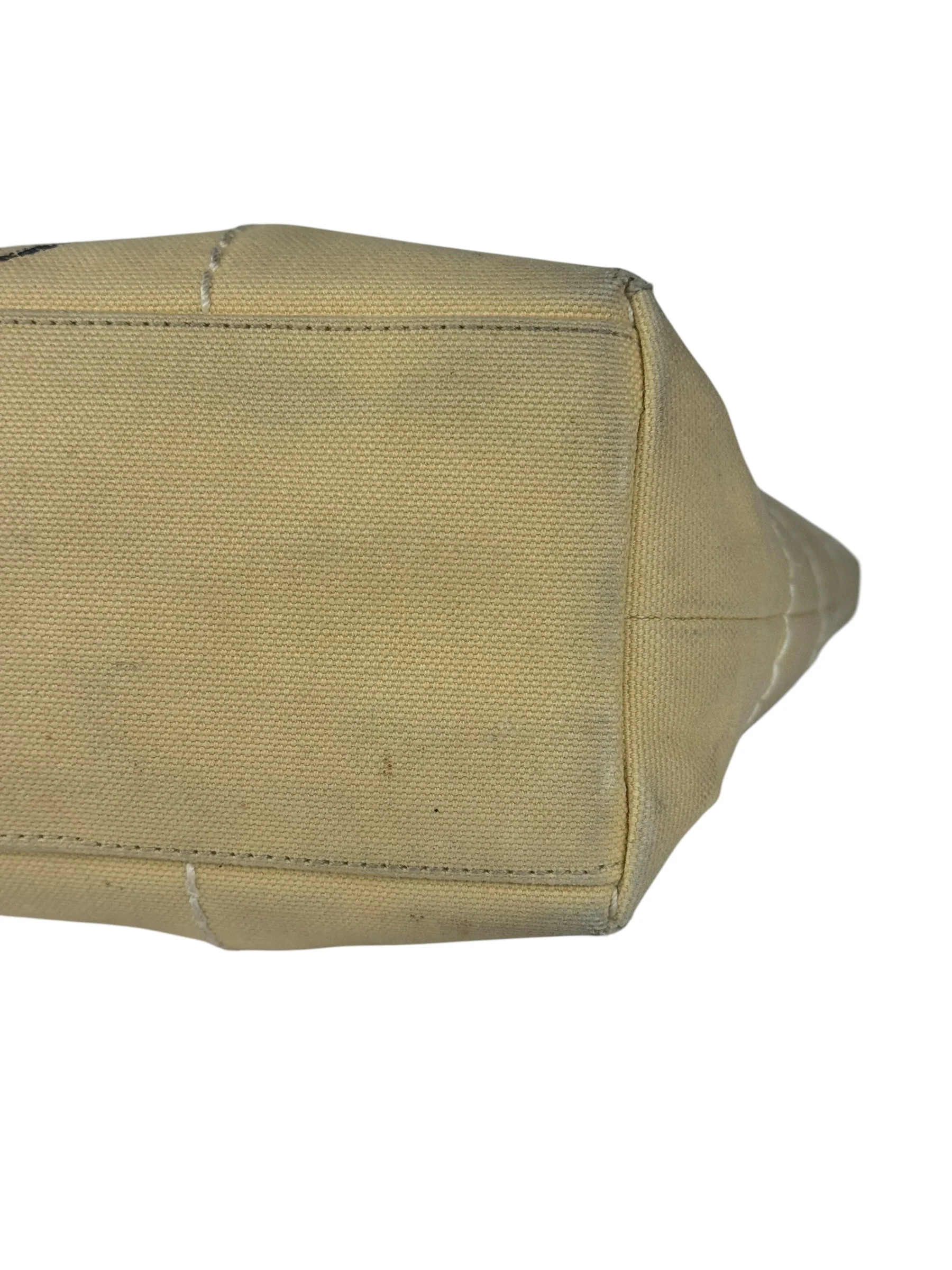 Chanel Vintage Beige Canvas Quilted Chocolate Bar Tote 2003 - Image 23