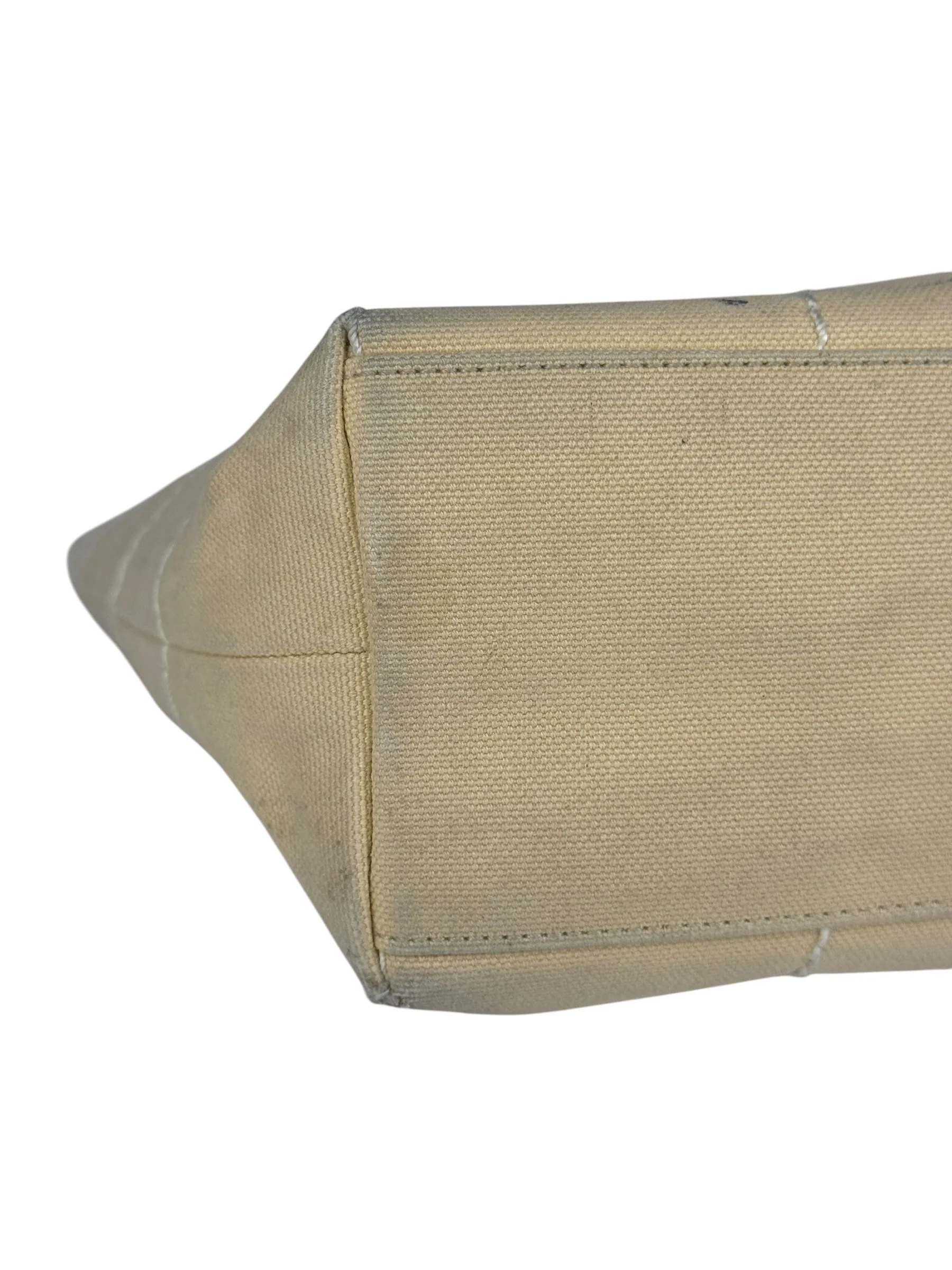 Chanel Vintage Beige Canvas Quilted Chocolate Bar Tote 2003 - Image 24