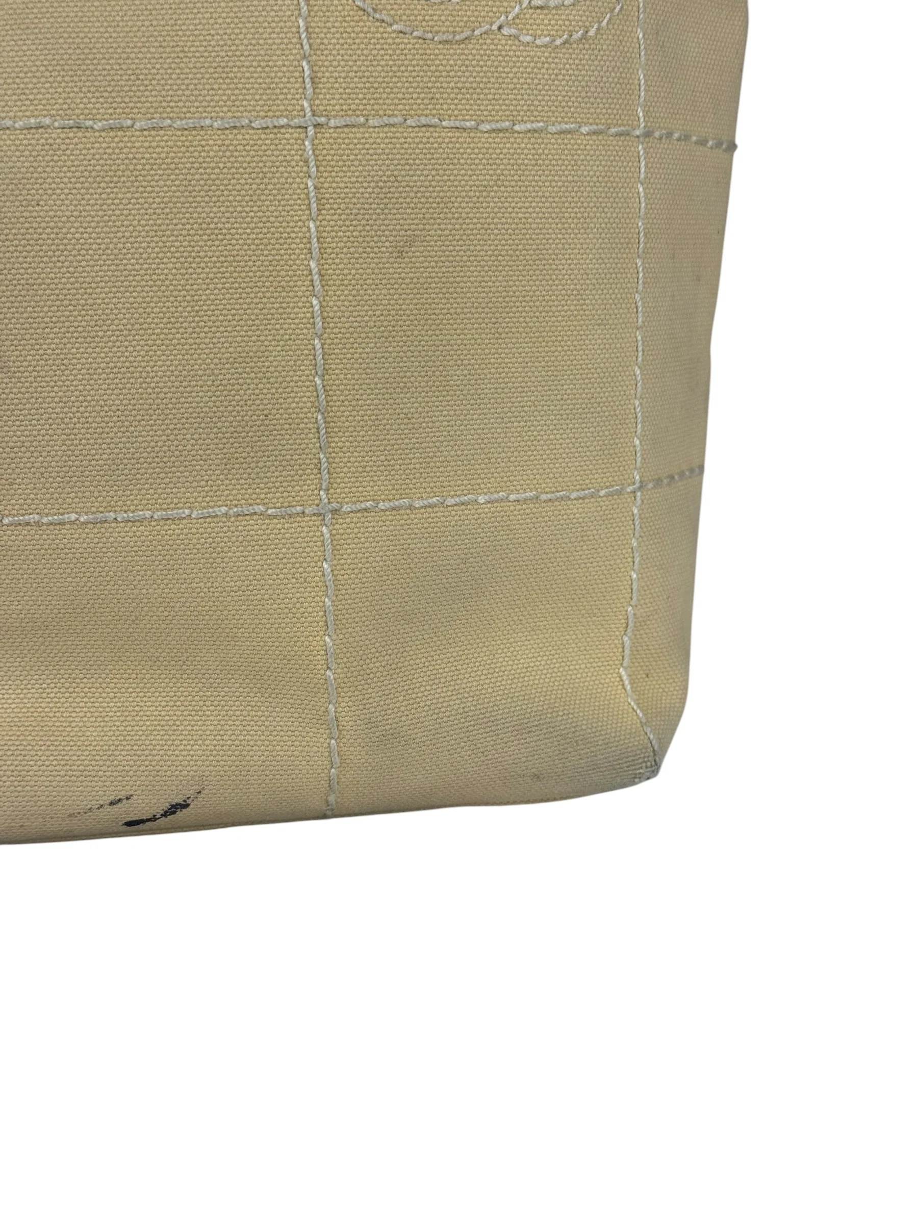 Chanel Vintage Beige Canvas Quilted Chocolate Bar Tote 2003 - Image 25