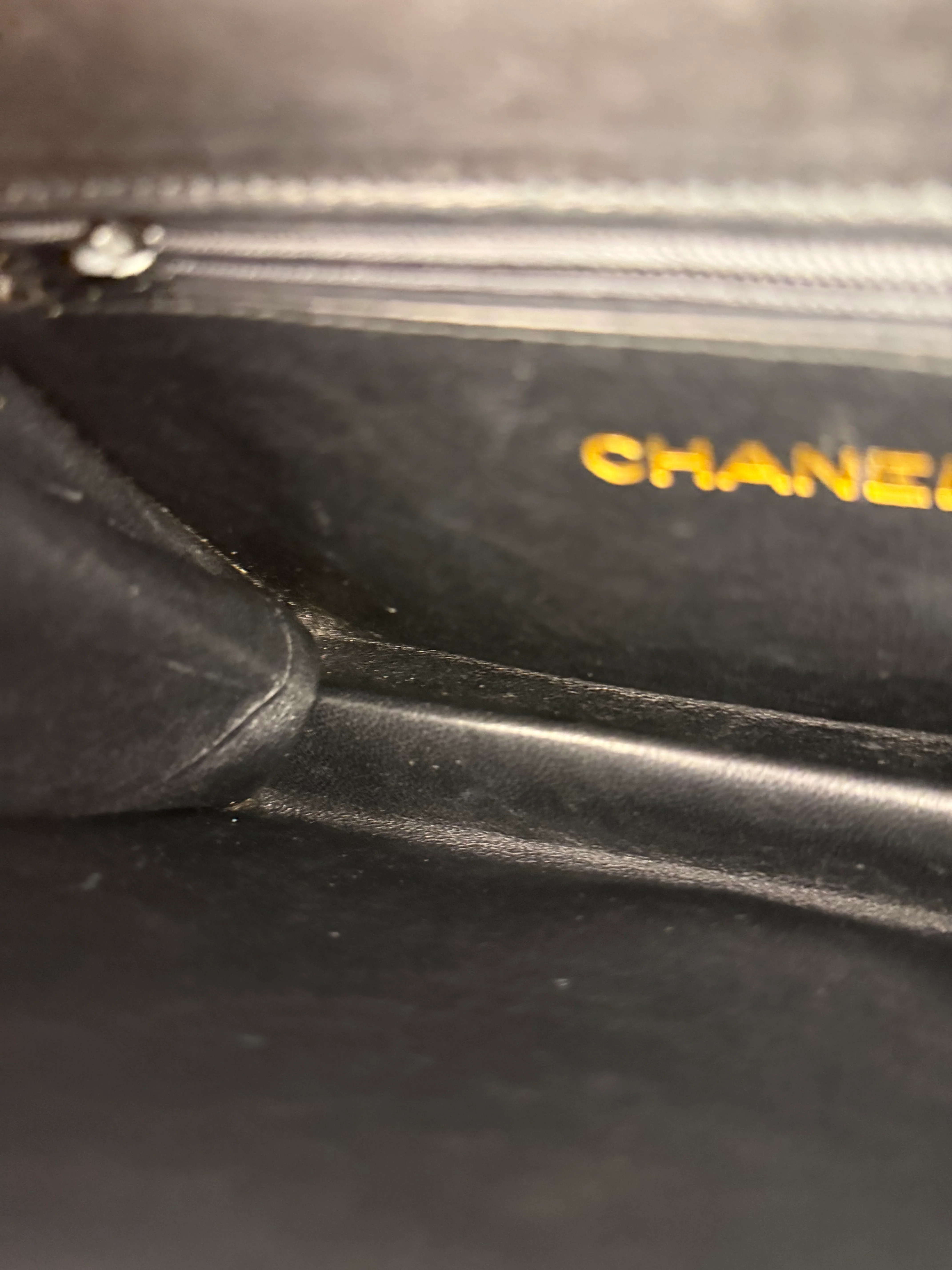 Chanel Vintage CC Stitch Lizard Flap Chain Bag 1988 - Image 12
