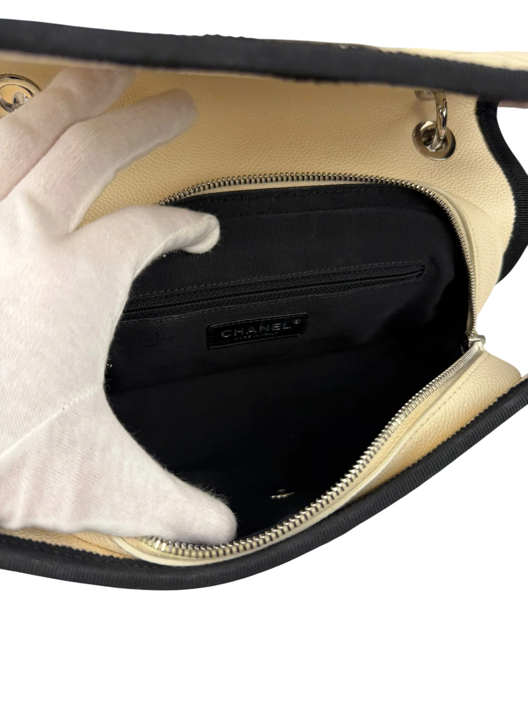 Chanel White Caviar Quilted Top Handle Flap Bag 2018 - Image 17