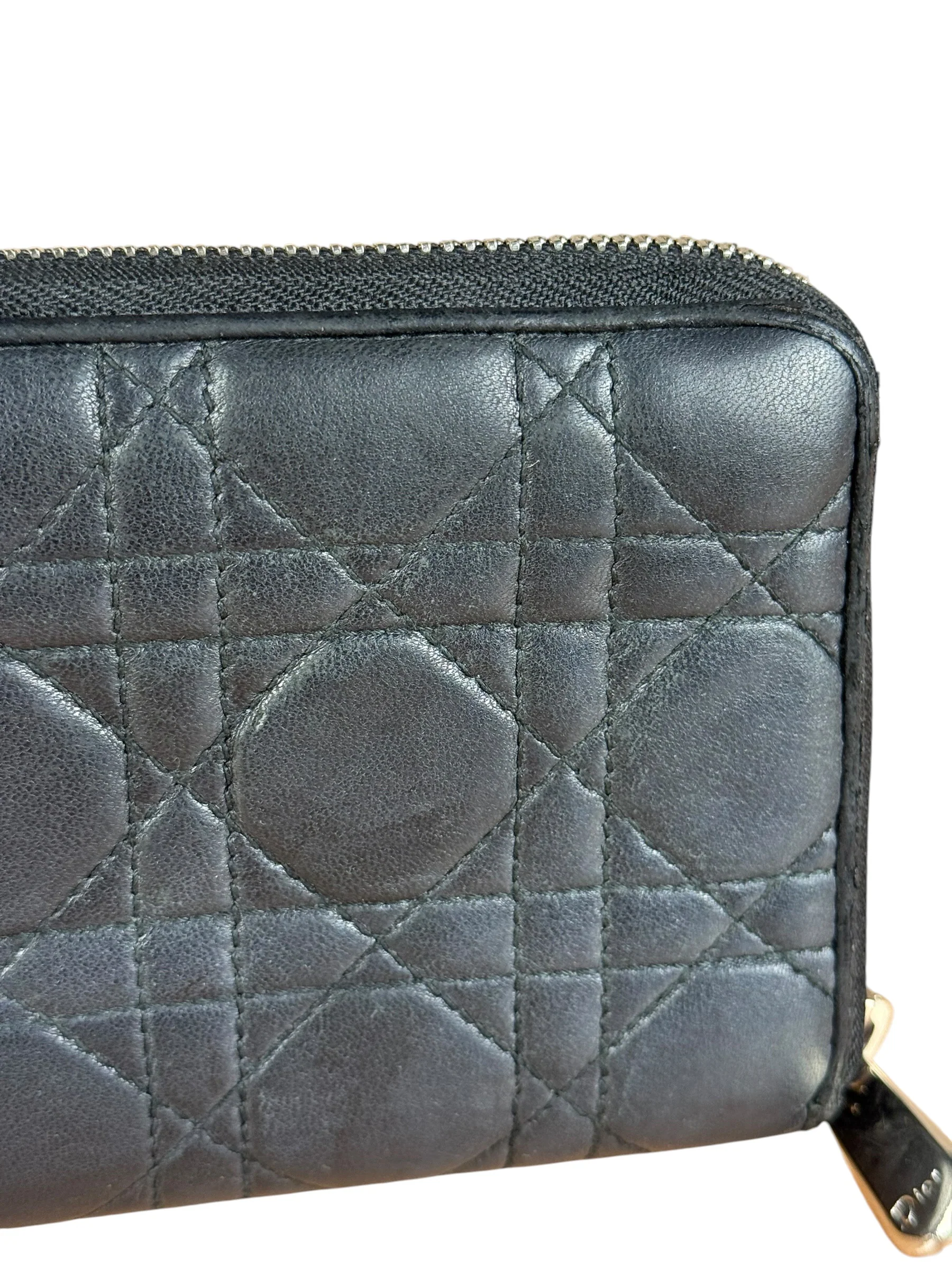 Christian Dior Vintage Black Quilted Leather Zippy Wallet - Image 10