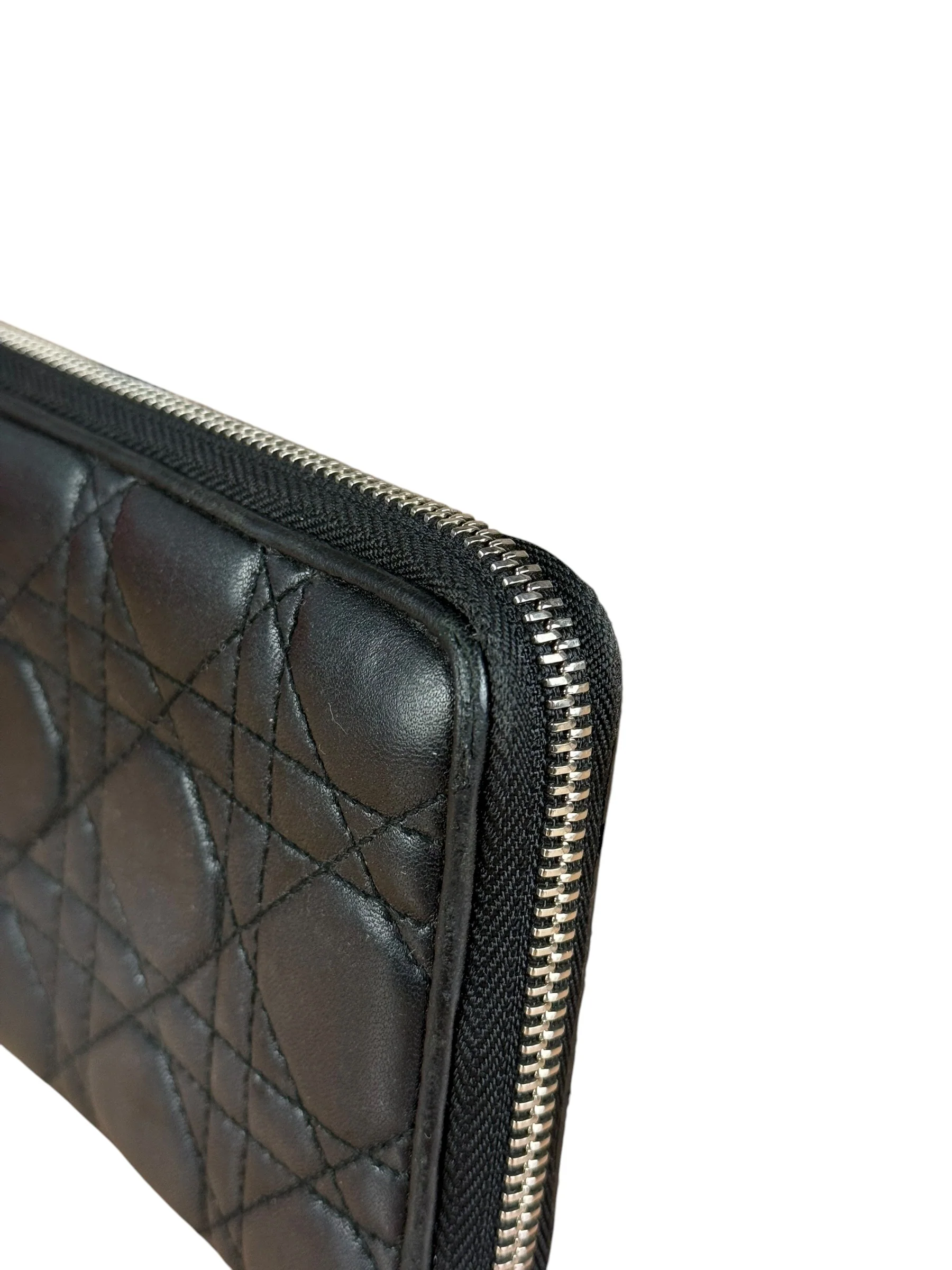 Christian Dior Vintage Black Quilted Leather Zippy Wallet - Image 6