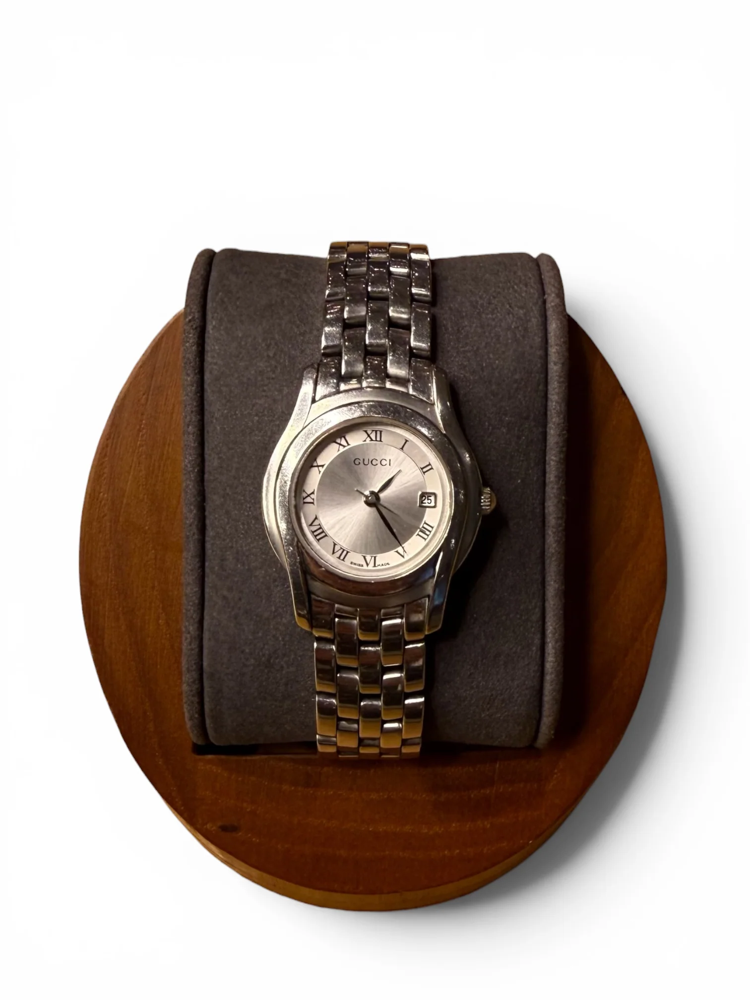 Gucci 5500L Silver Roman Dial - Image 2