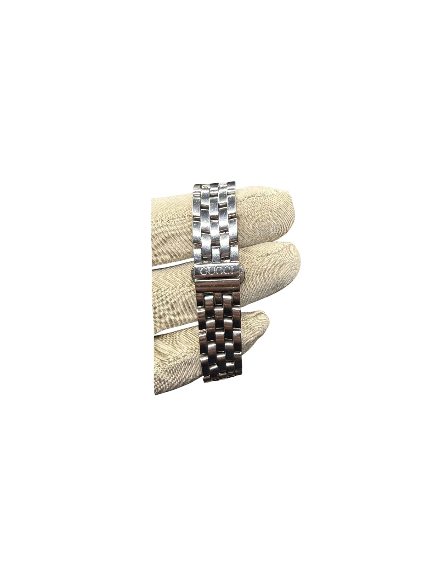 Gucci 5500L Silver Roman Dial - Image 5