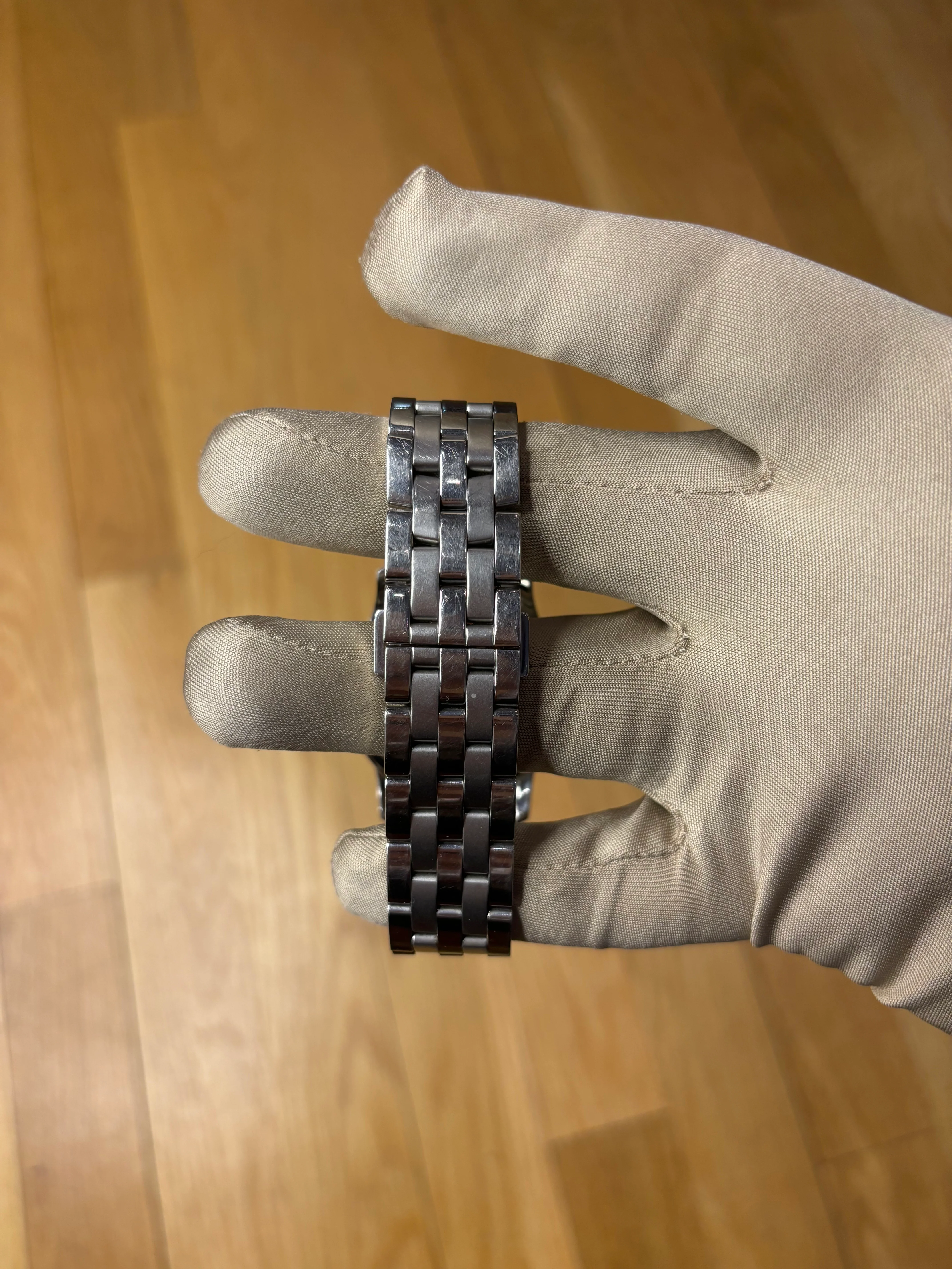 Gucci Automatic Date Just Silver Dial - Image 5