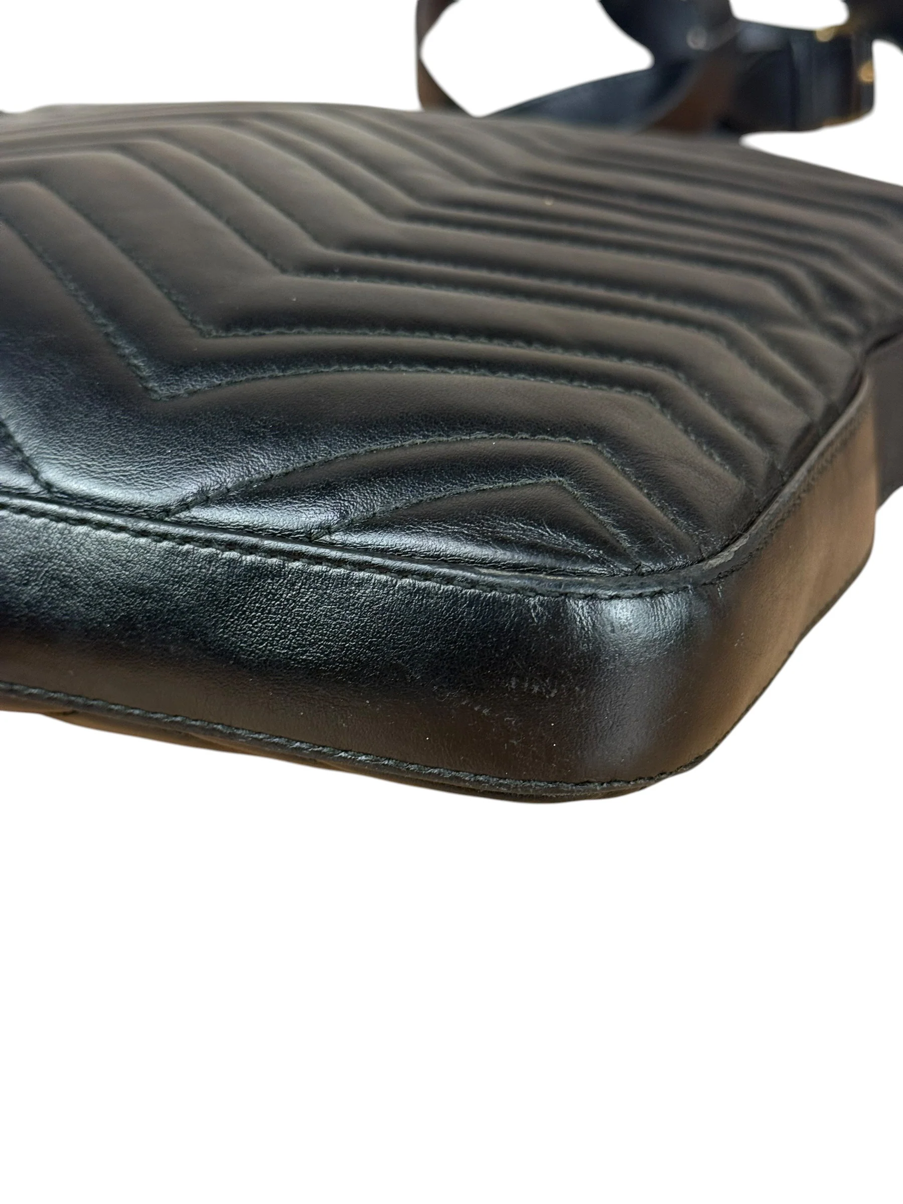 Gucci GG Black Leather Chevron Quilted Crossbody - Image 9